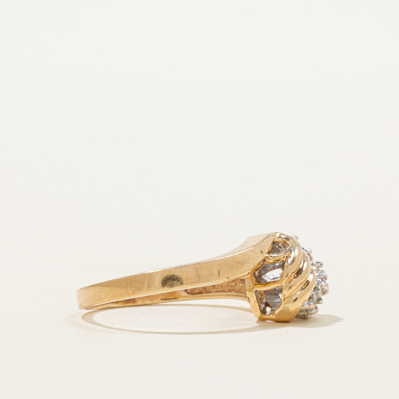 Diamond Waterfall Grooved Ring | 0.11ctw | SZ 6.25