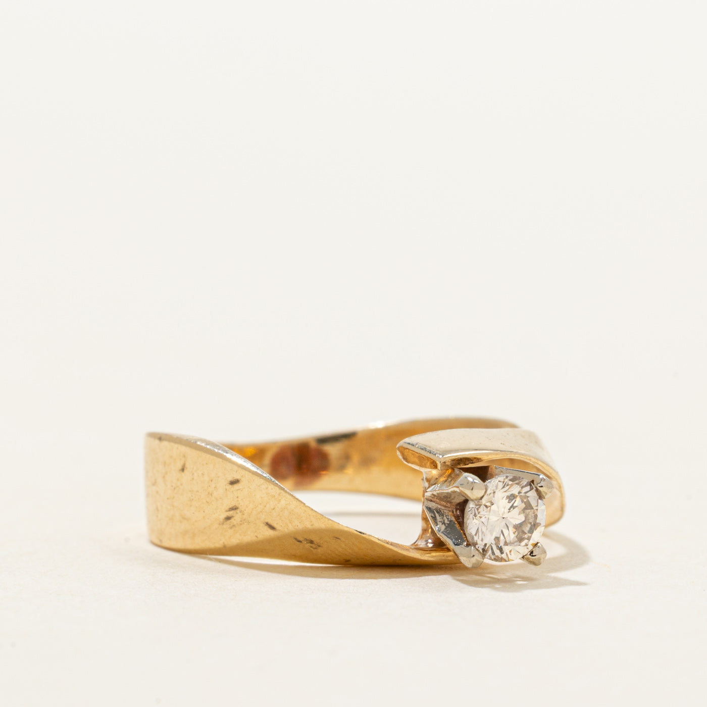 Solitaire Diamond Twisted Bypass Ring | 0.23ct | SZ 5.5
