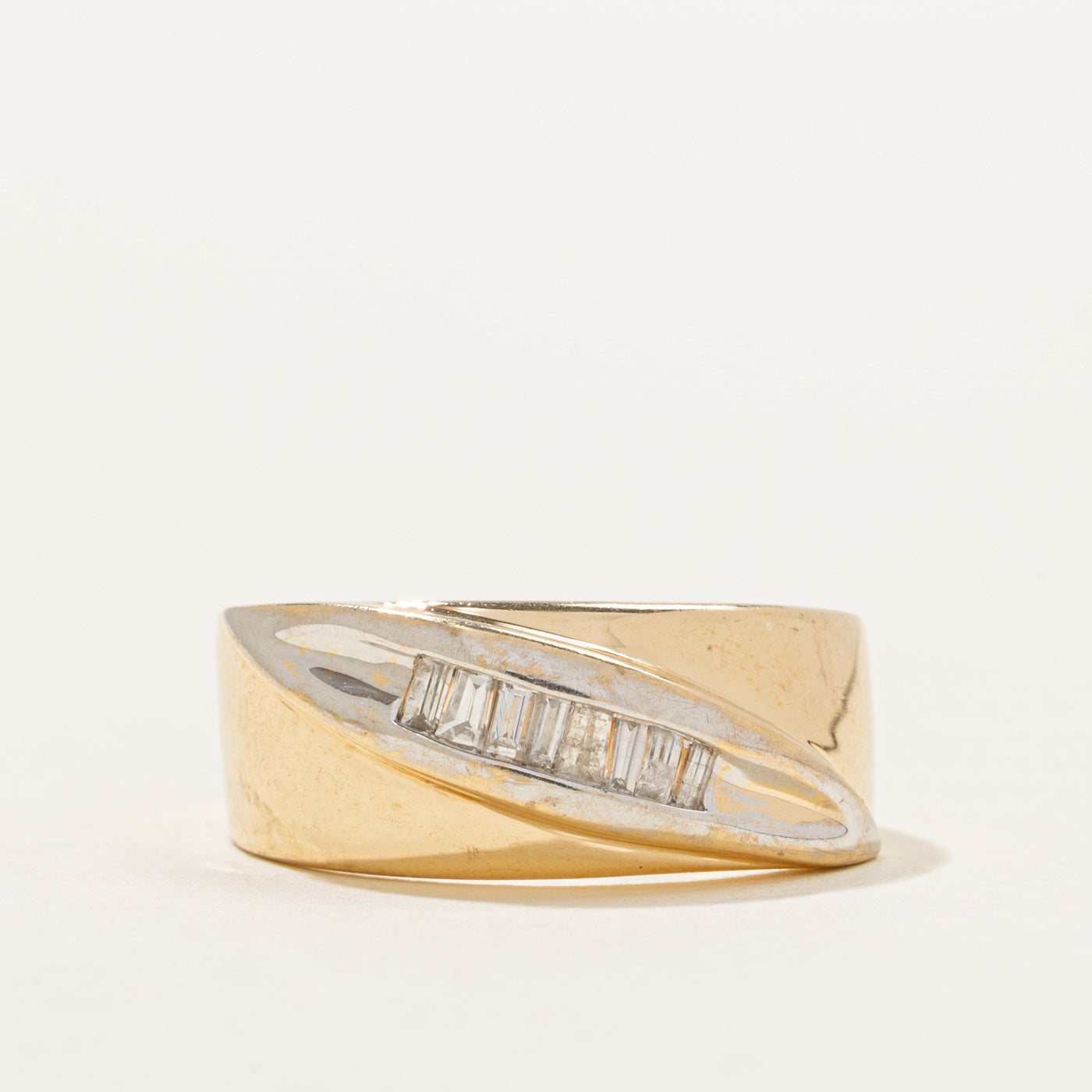Two Tone Diagonal Diamond Ring | 0.25ctw | SZ 6.75