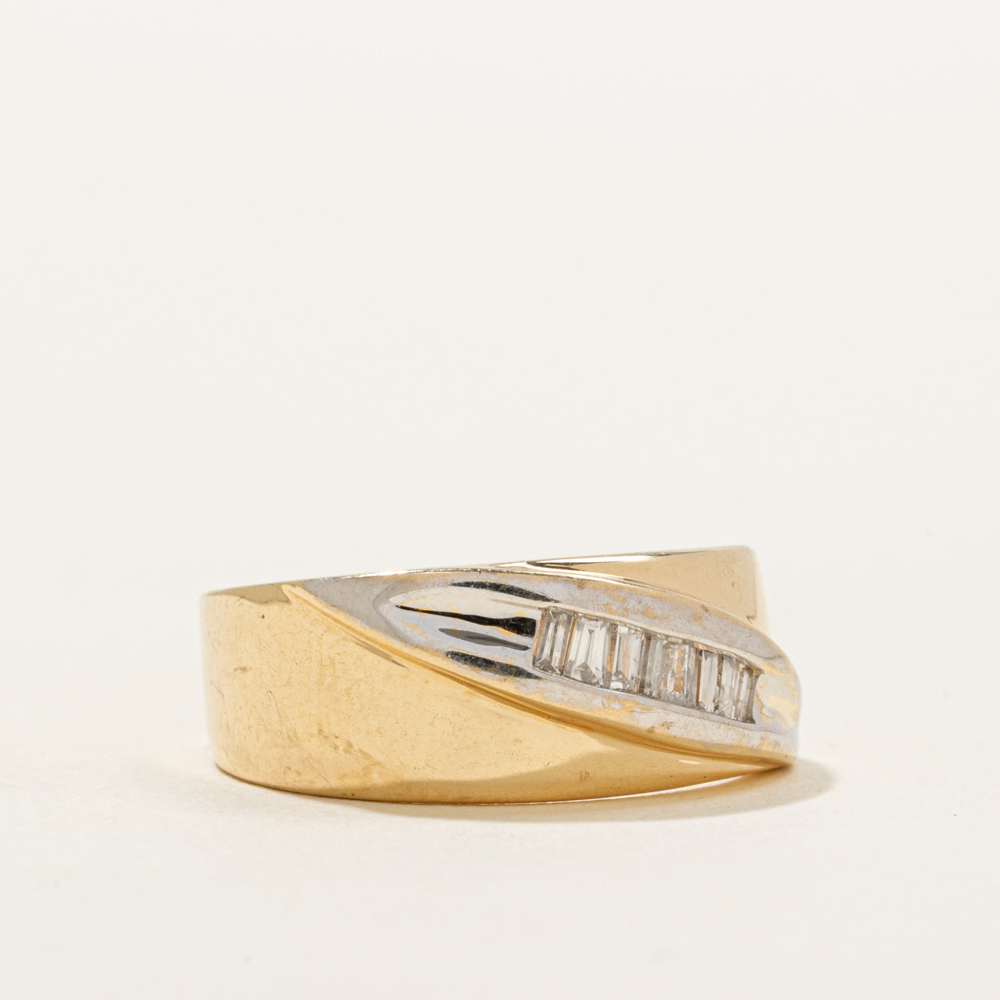 Two Tone Diagonal Diamond Ring | 0.25ctw | SZ 6.75