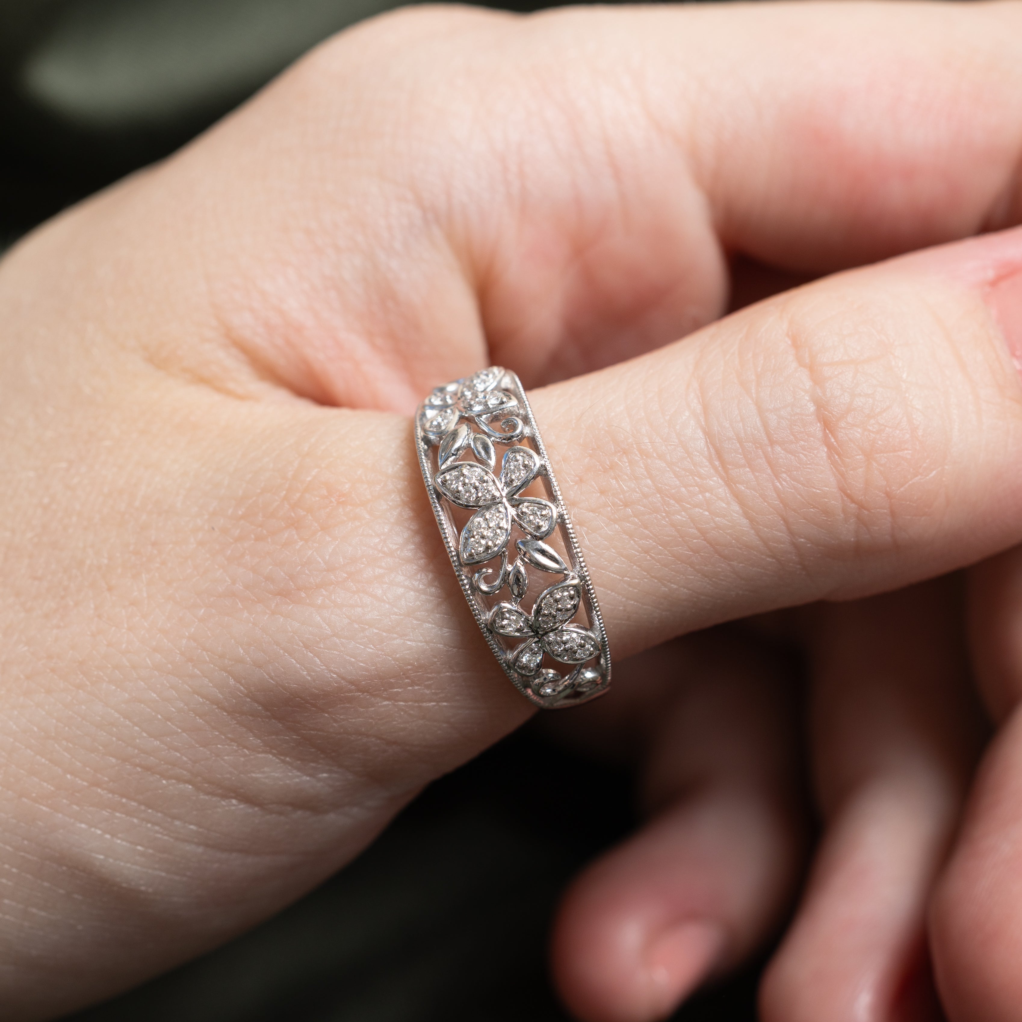 Diamond Openwork Floral & Butterfly Dome Ring | 0.15ctw | SZ 9