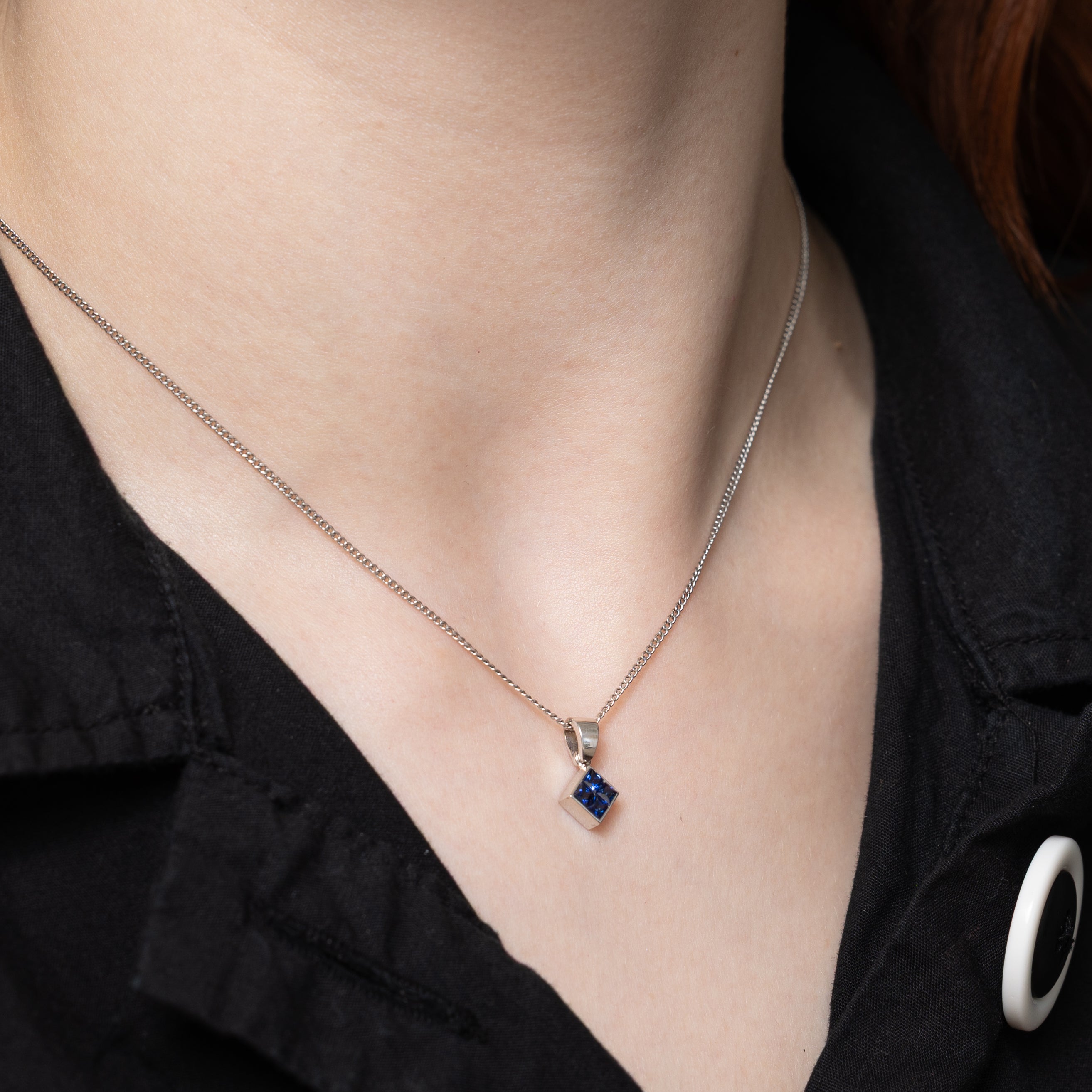 18k White Gold Square Sapphire Cluster Pendant | 0.28ctw