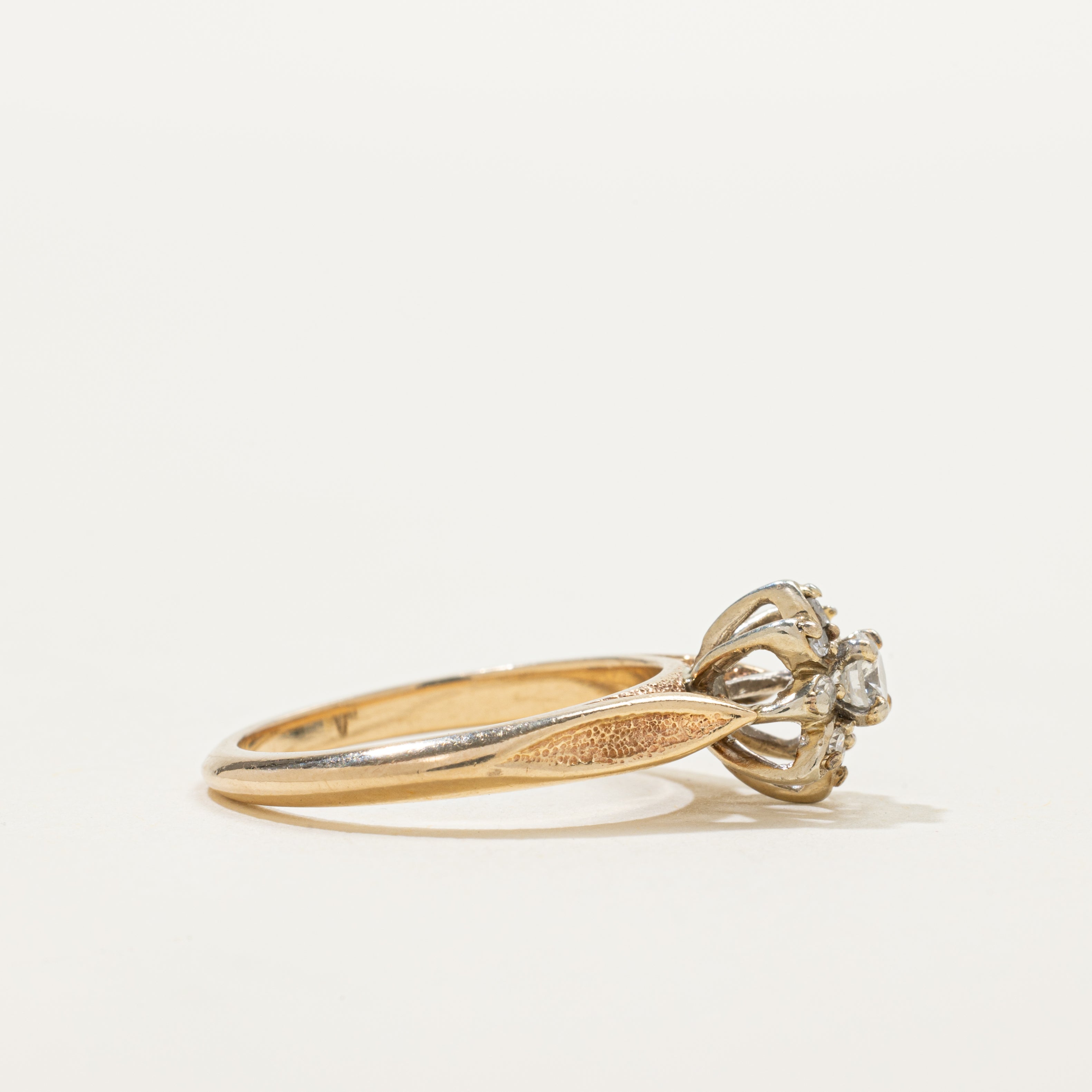 Diamond Petal Textured Ring | 0.25ctw | SZ 6