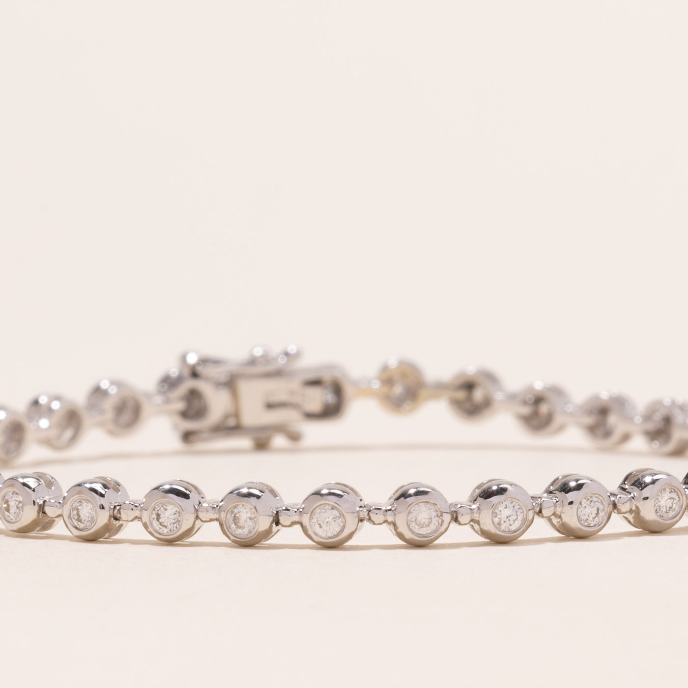 18k White Gold Bezel Set Diamond Tennis Bracelet | 0.55ctw | 6.5"