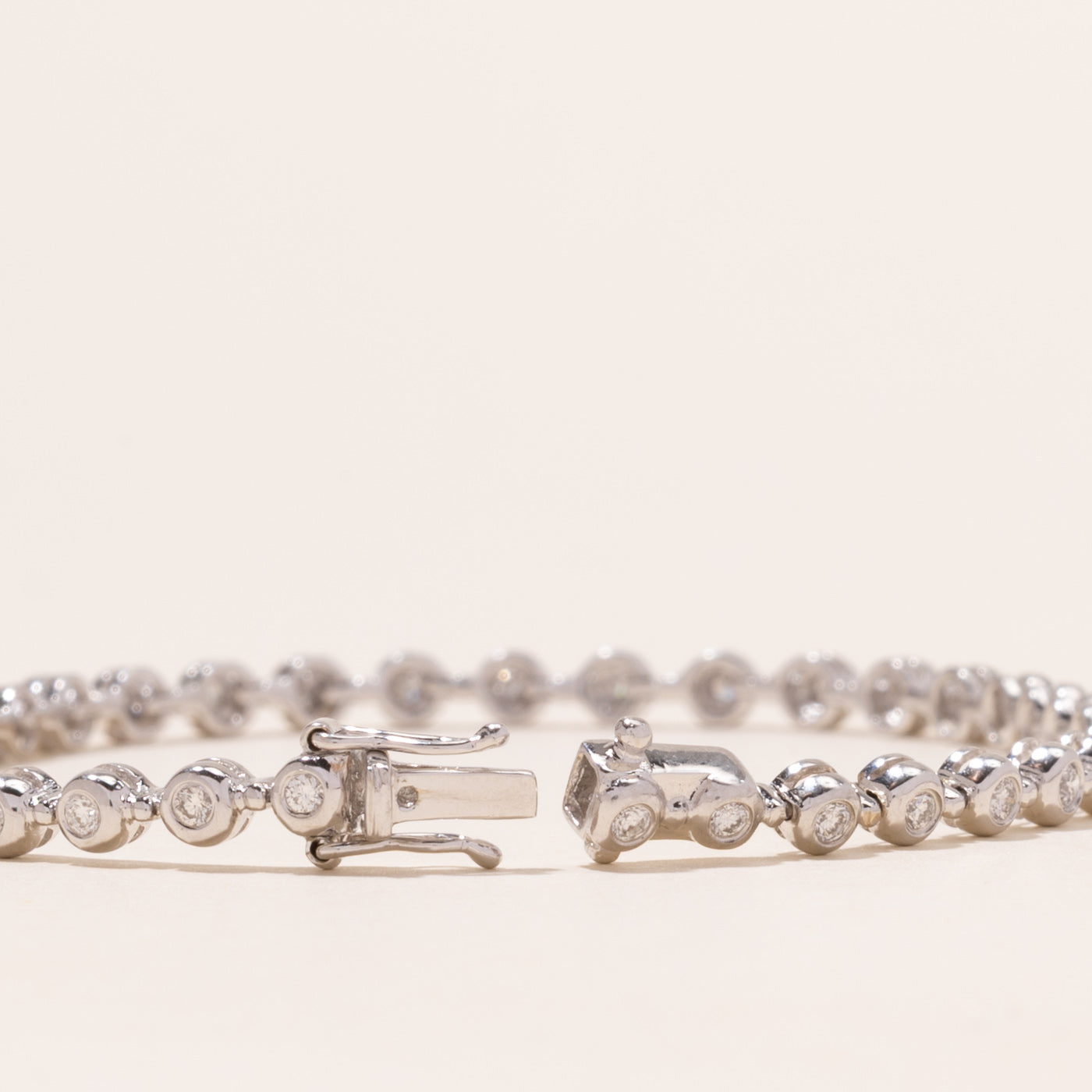 18k White Gold Bezel Set Diamond Tennis Bracelet | 0.55ctw | 6.5"