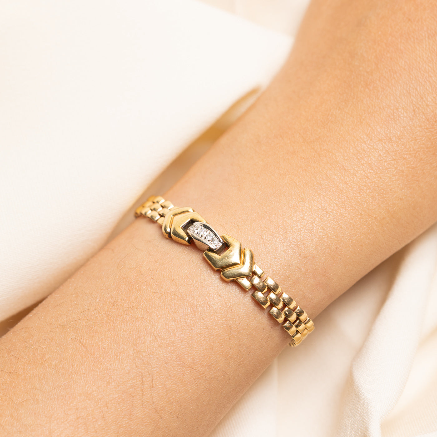 Yellow Gold Diamond Cluster Panther Link Bracelet | 0.11ctw | 6.75"