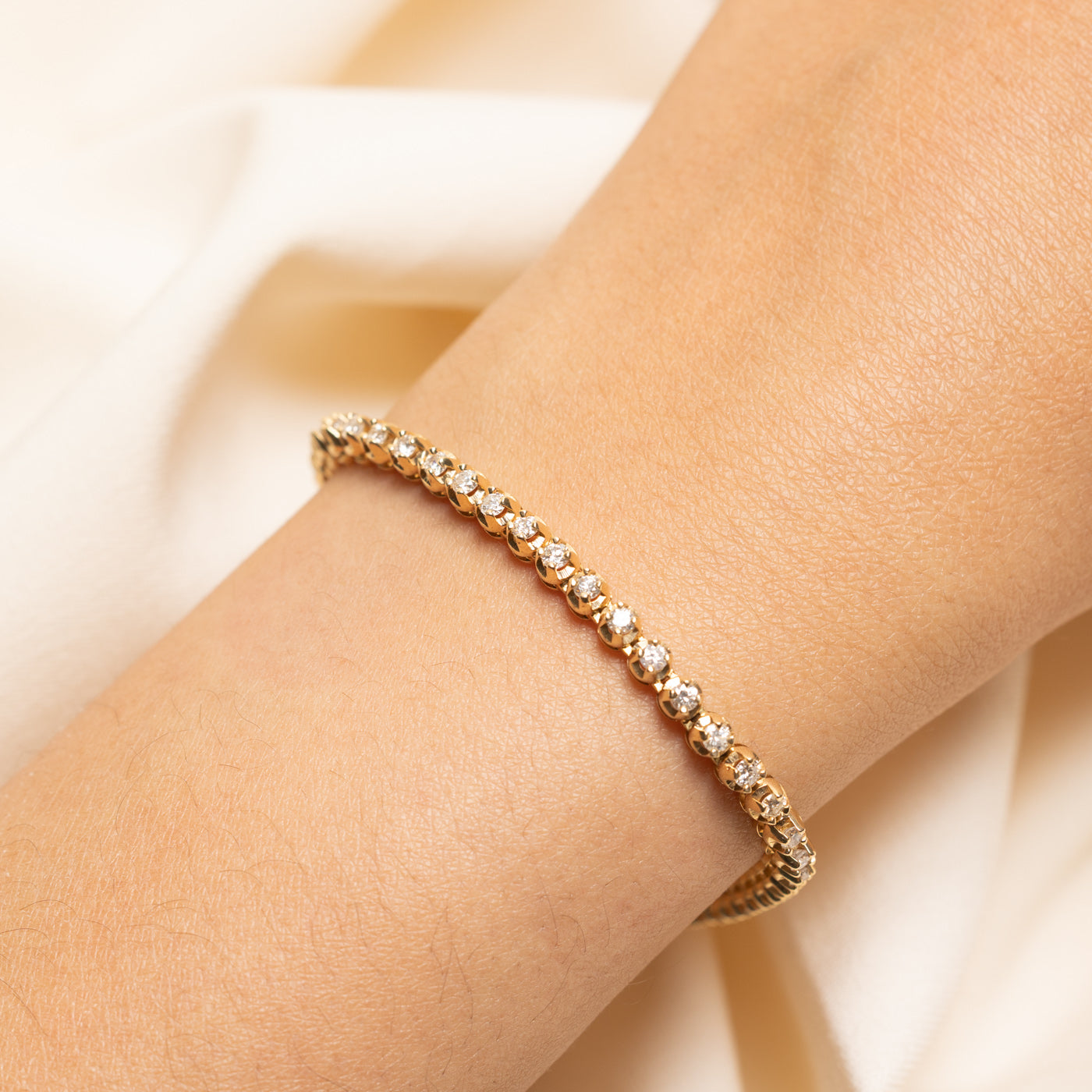 Yellow Gold Diamond Tennis Bracelet | 2.50ctw | 7.75"