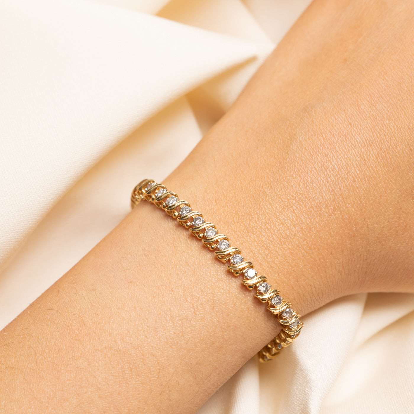 Yellow Gold Diamond Wave Tennis Bracelet | 3.04ctw | 7"