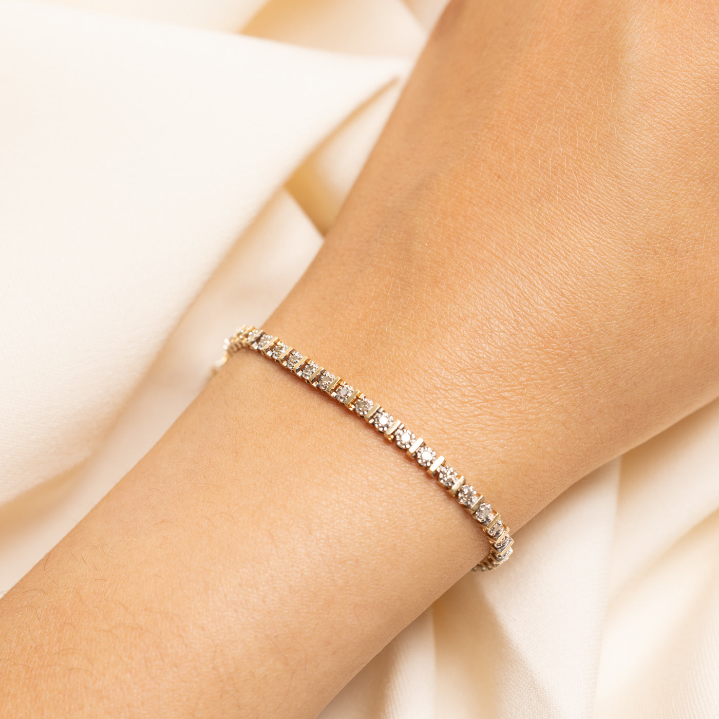 Yellow Gold Bar Tennis Bracelet | 0.96ctw | 7.5"