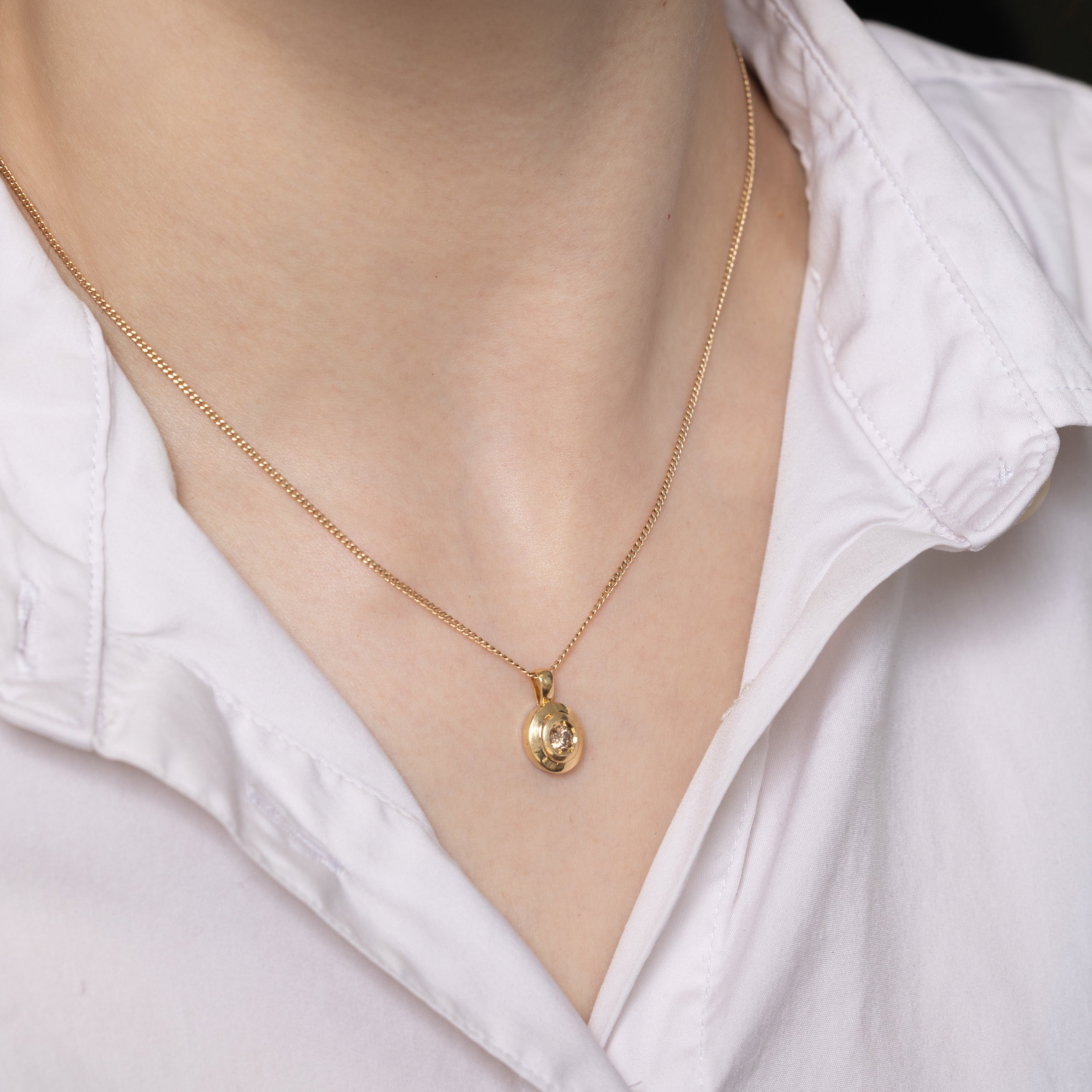 Diamond Oval Pendant | 0.21ct