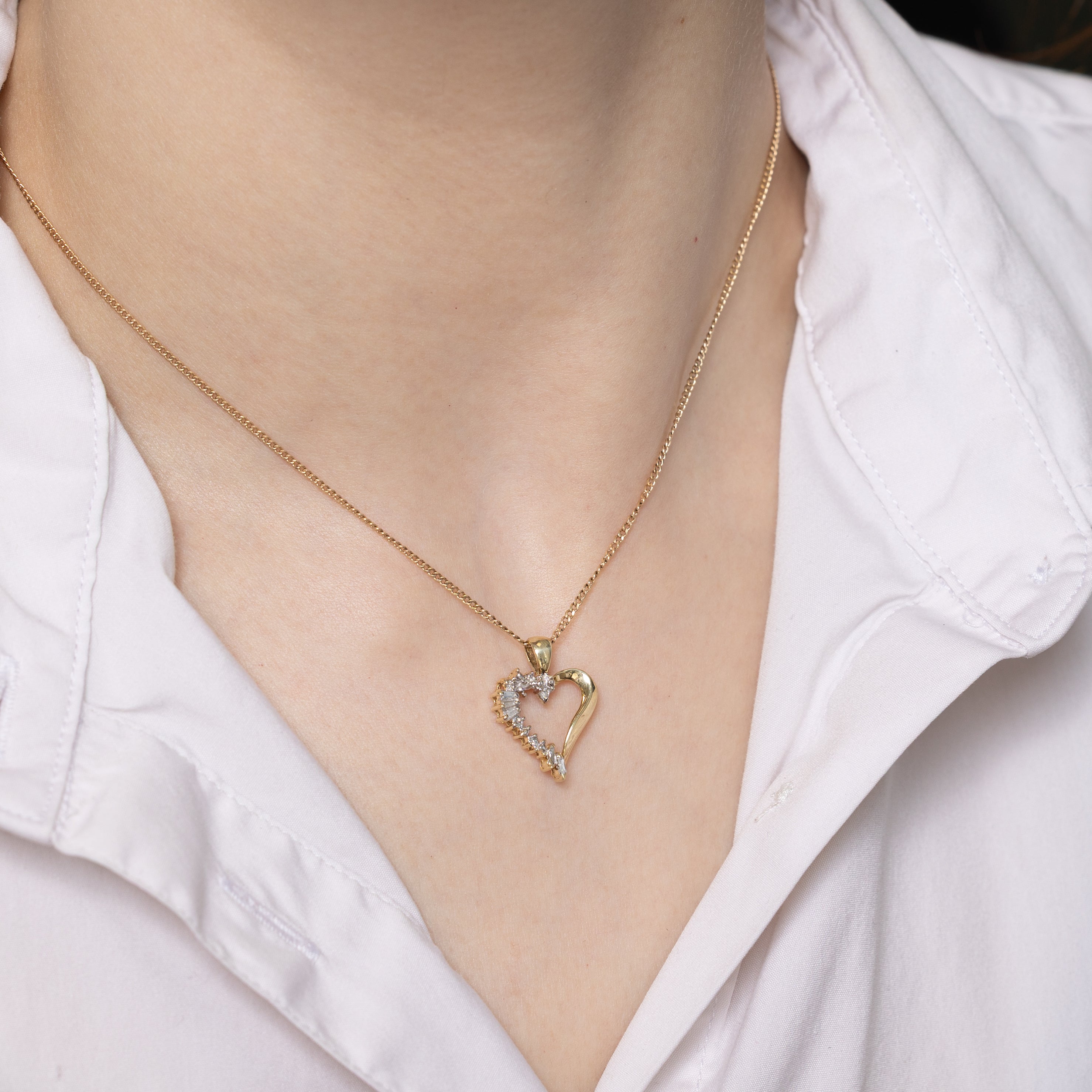 Diamond Open Heart Pendant | 0.06ctw