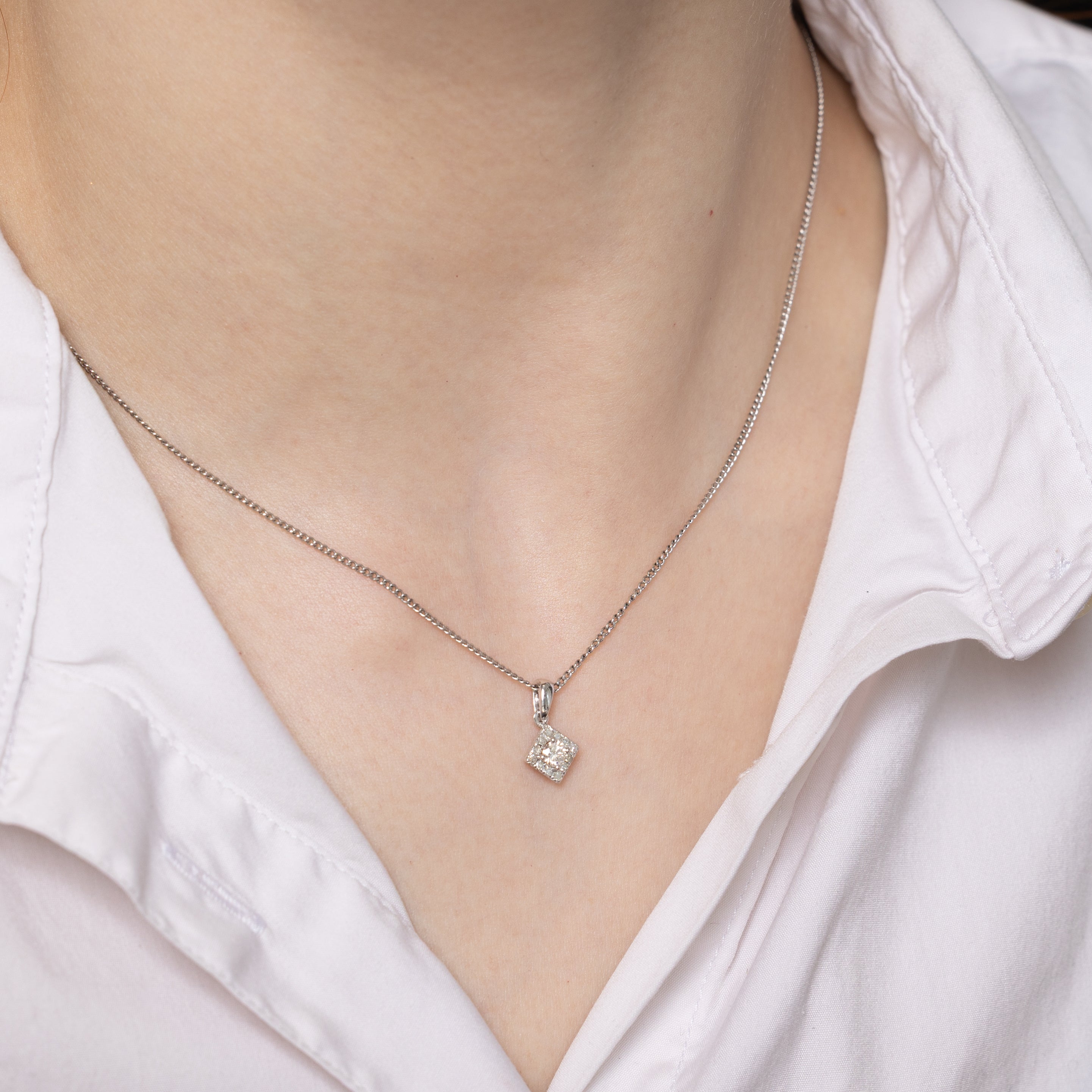 Solitaire Diamond Square Halo Pendant | 0.25ctw
