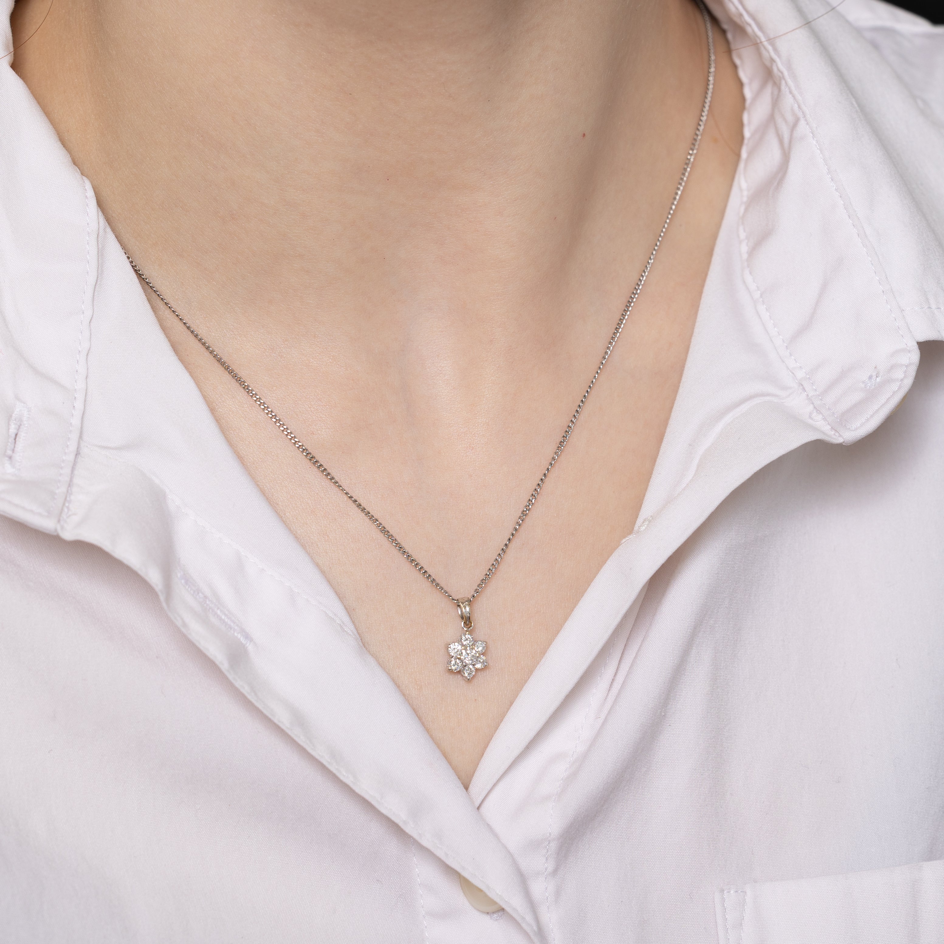 18k Diamond Daisy Cluster Pendant | 0.40ctw