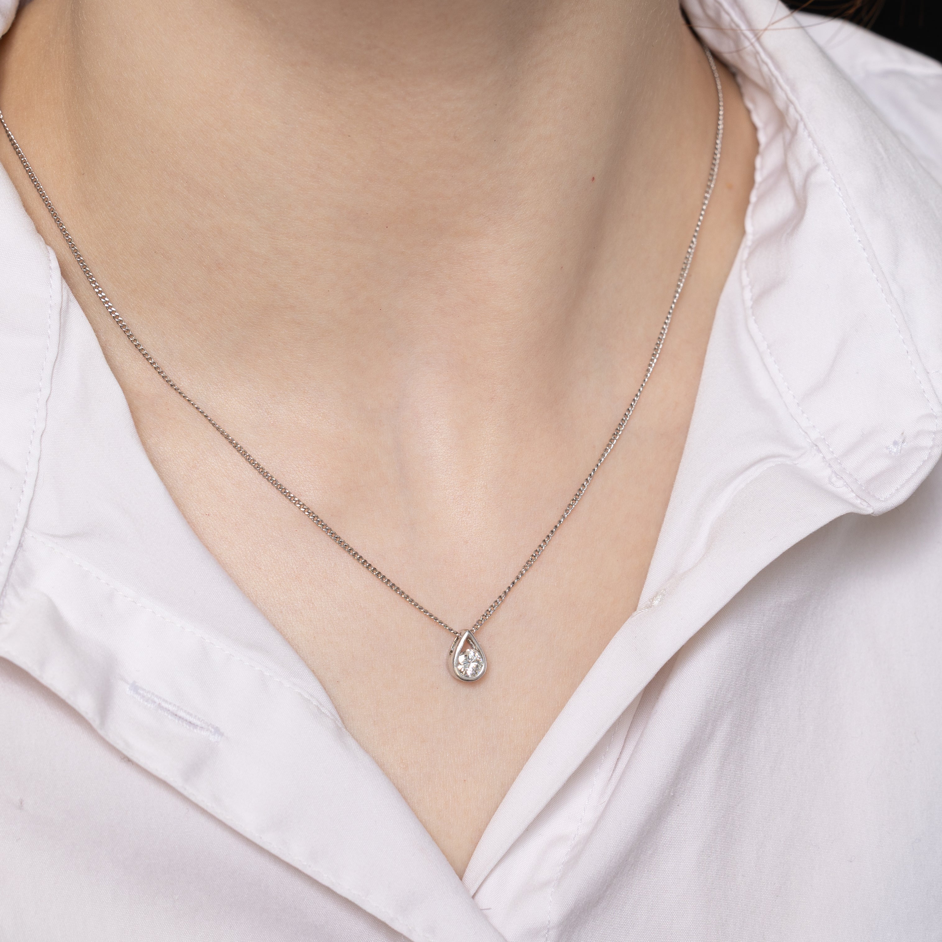 18k White Gold Diamond Pear Shaped Pendant | 0.37ct