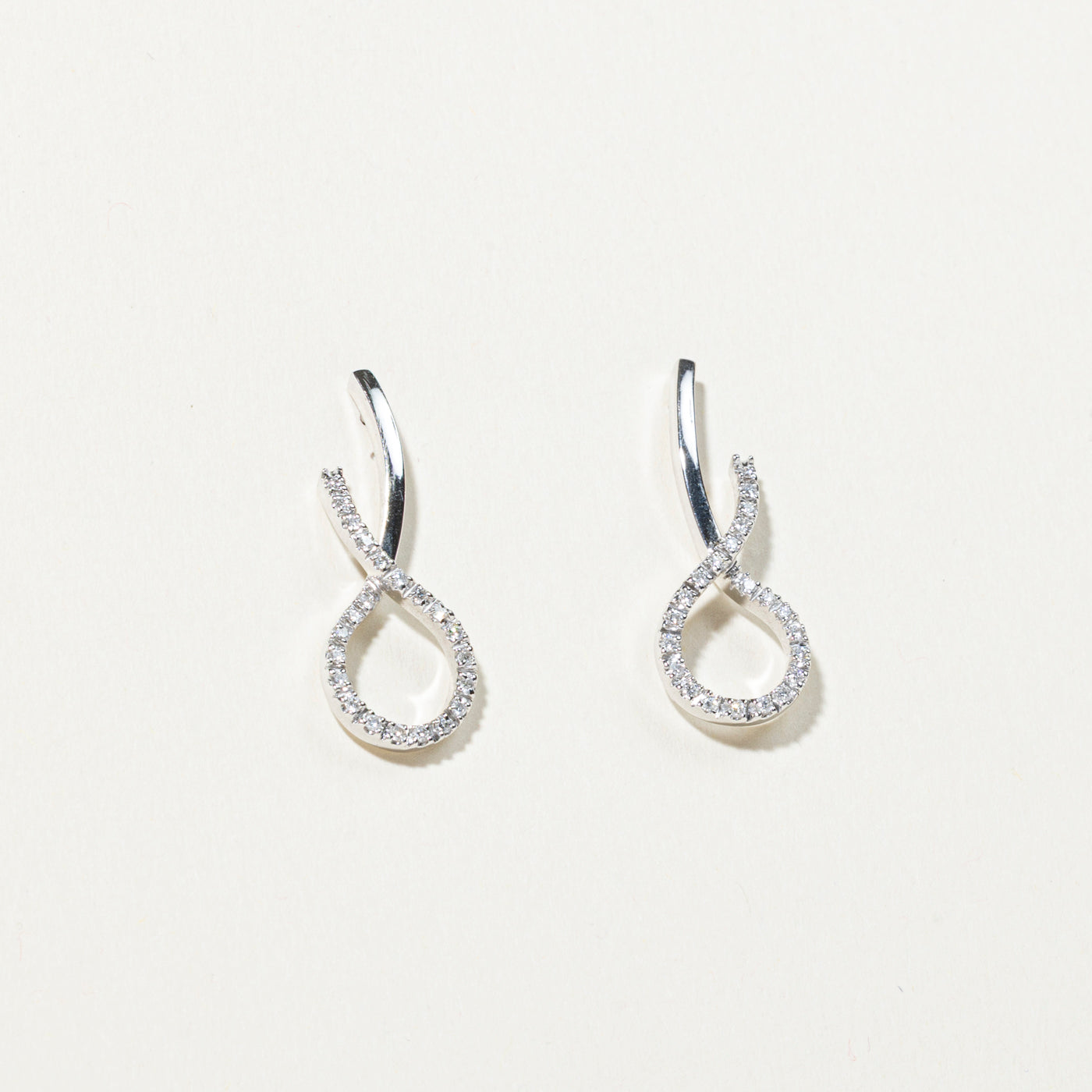 18k White Gold Diamond Cross Over Drop Earrings | 0.30ctw