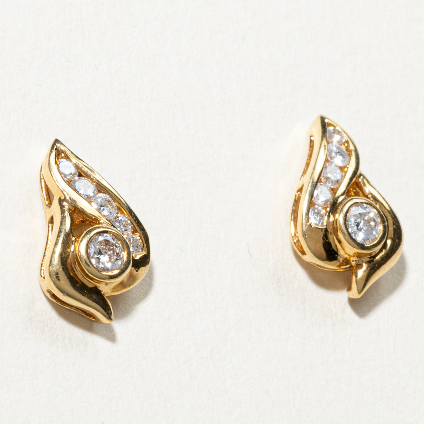 18k Yellow Gold Diamond Stud Earrings | 0.25ctw