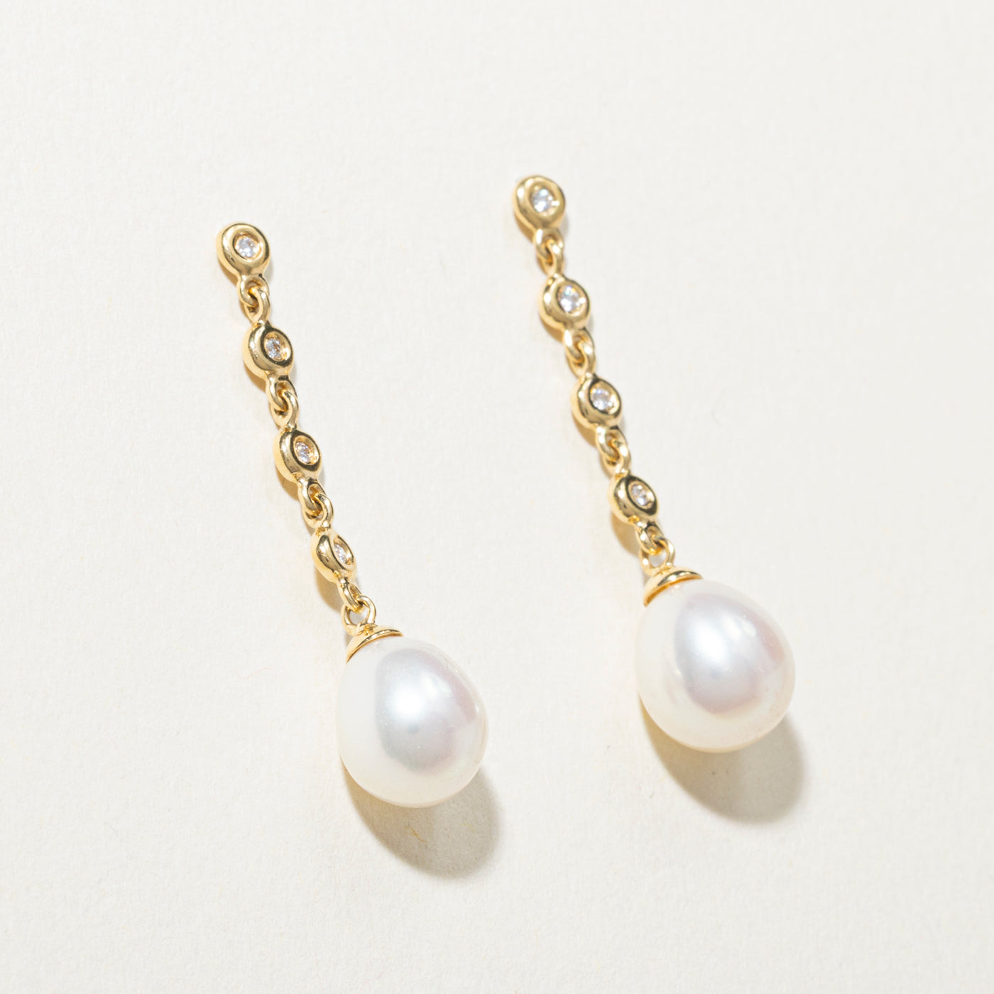18k Pearl & Diamond Drop Earrings | 0.08ct