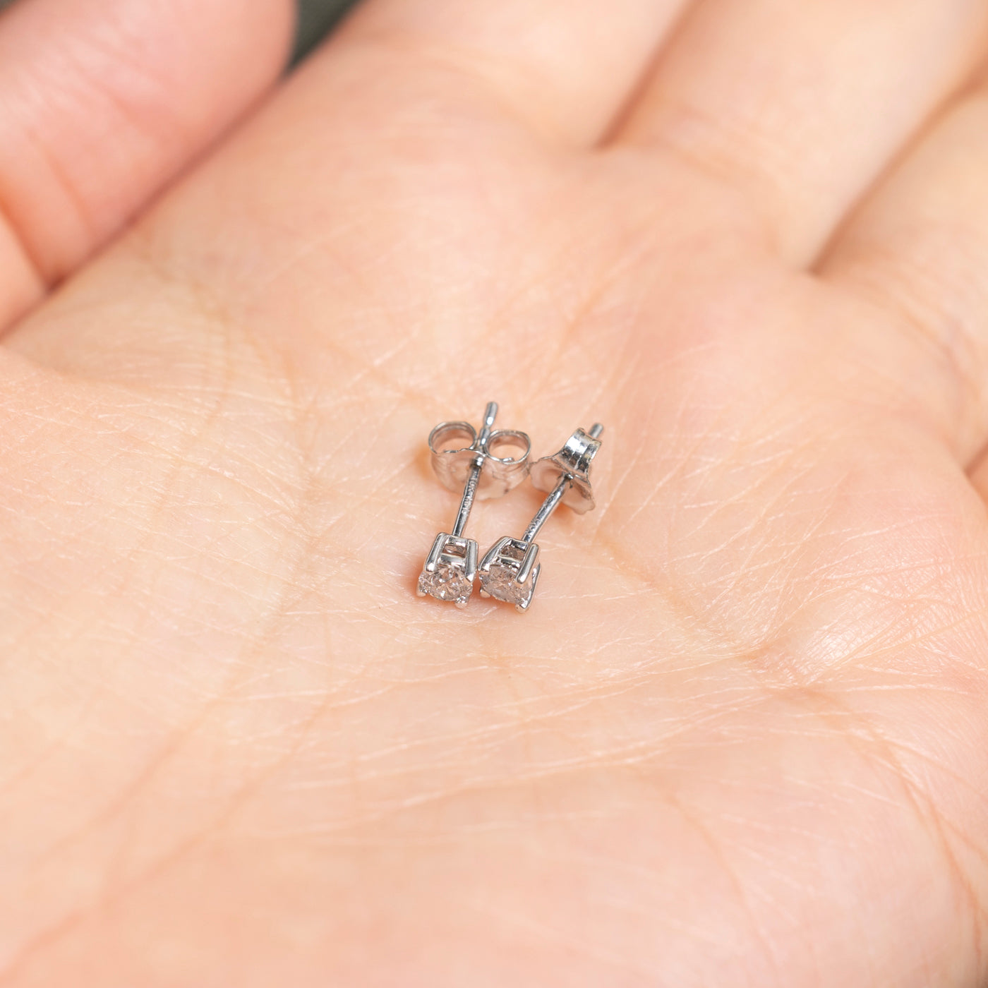 Boucles d'oreilles solitaire en diamant | 0,23 ct
