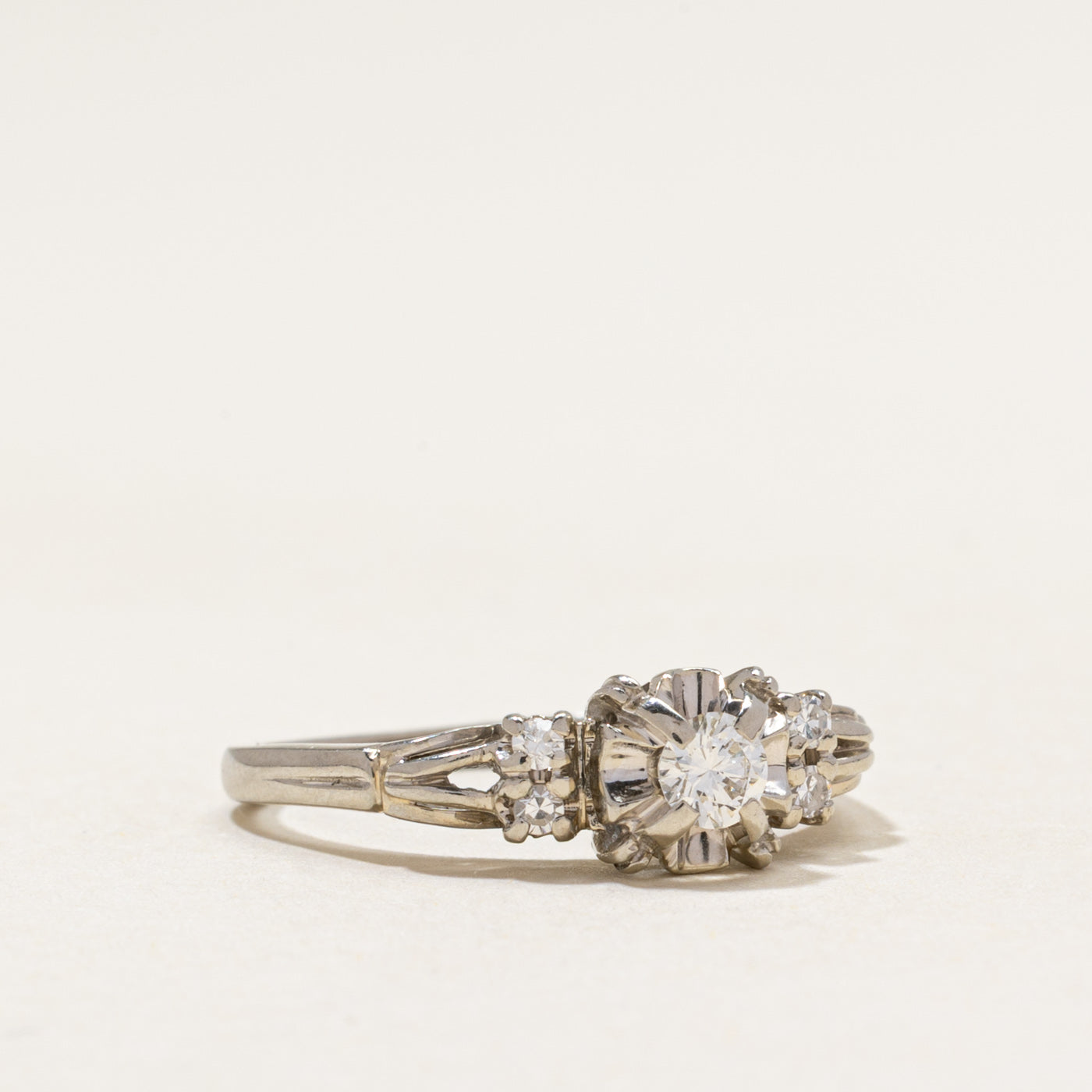 18k Illusion Set Diamond Accented Ring | 0.21ctw | SZ 6.5