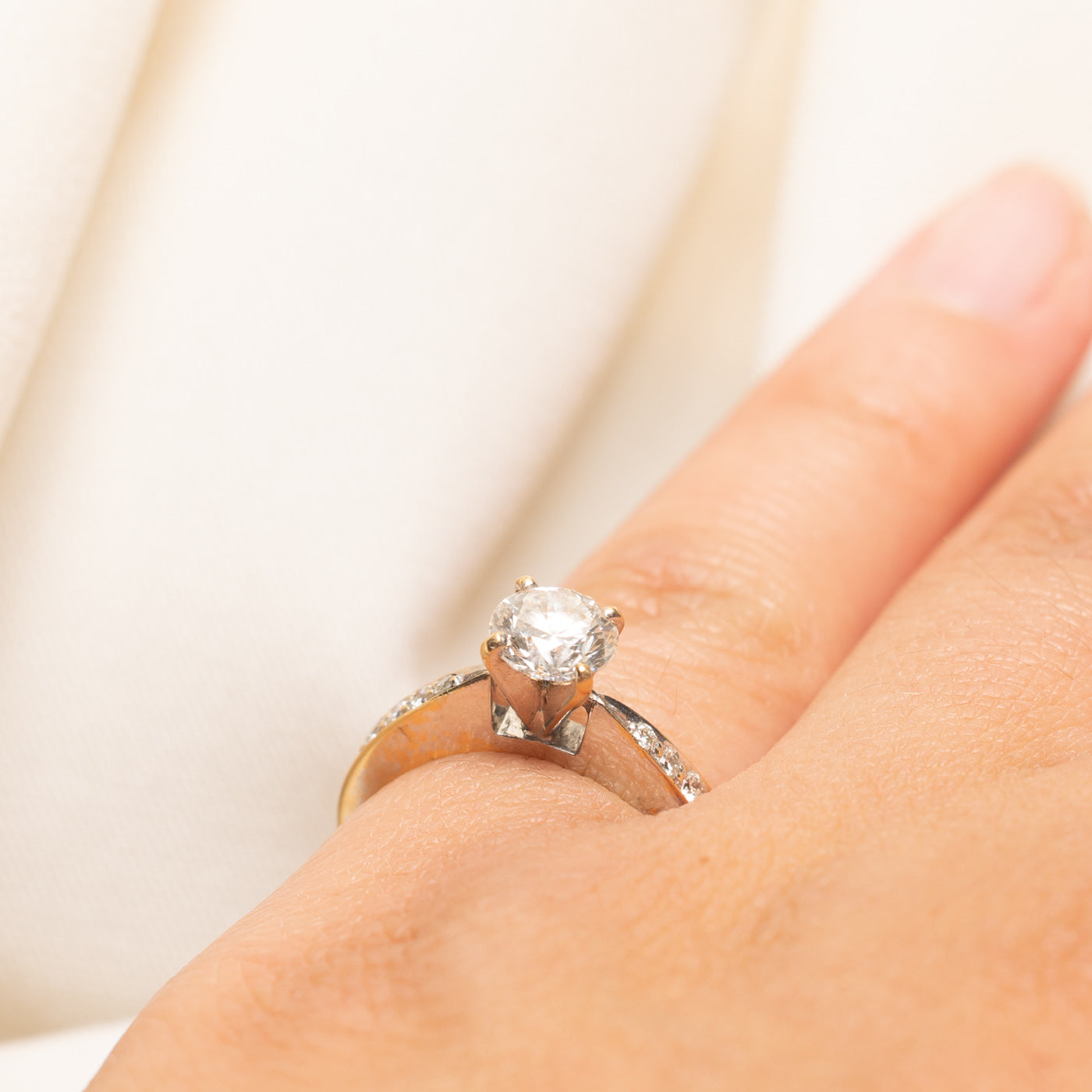 18k Diamond Accented Engagement Ring | 1.22ctw | SZ 5