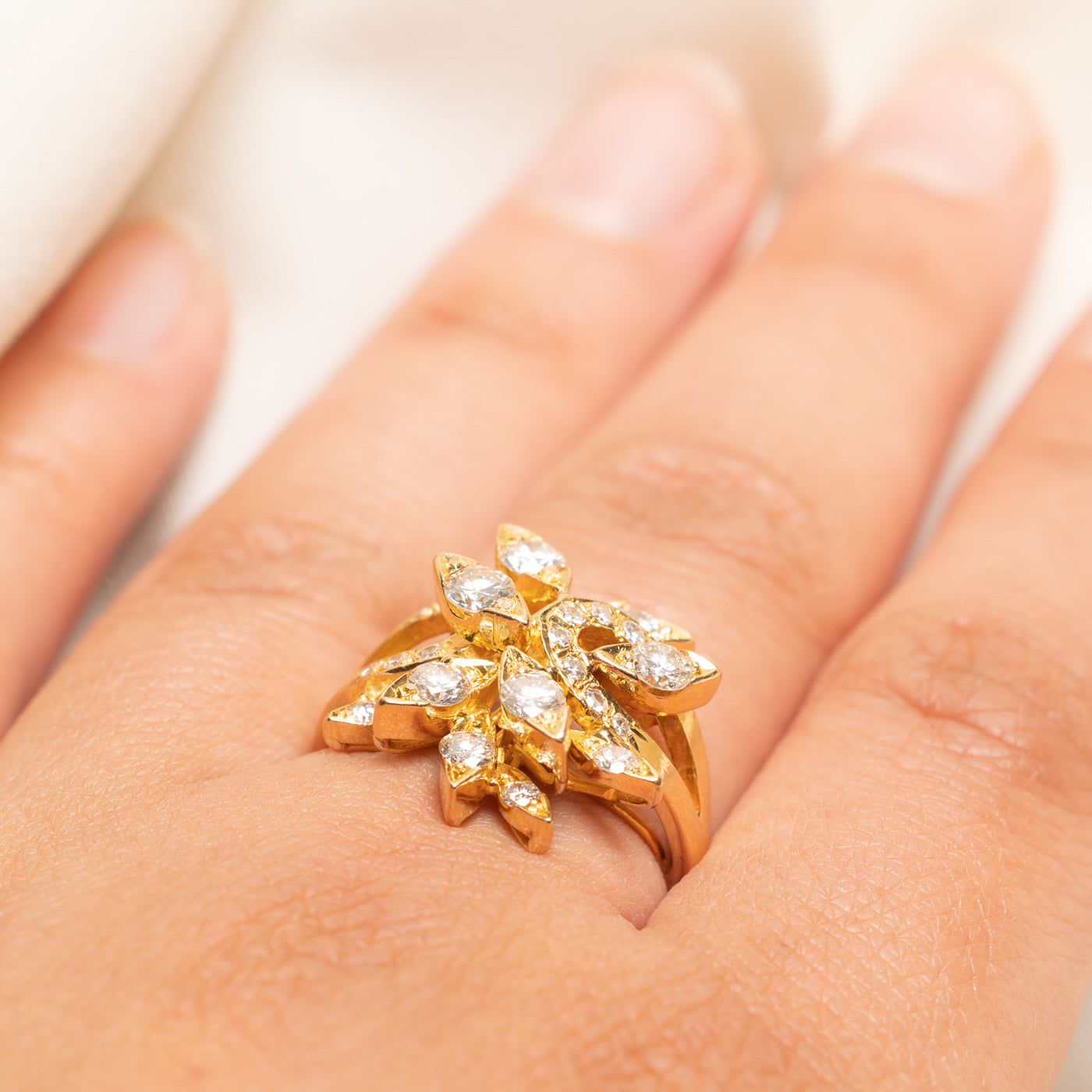 18k Scattered Diamond Cocktail Ring | 1.15ctw | SZ 7