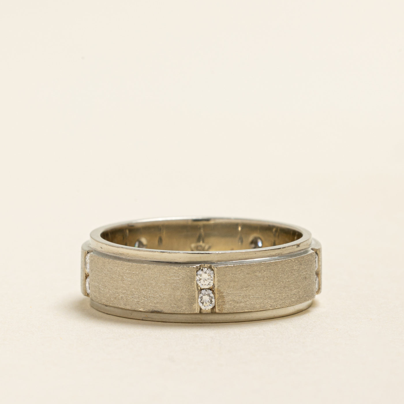19k Diamond Column Matte Band | 0.38ctw | 6.80mm | SZ 10