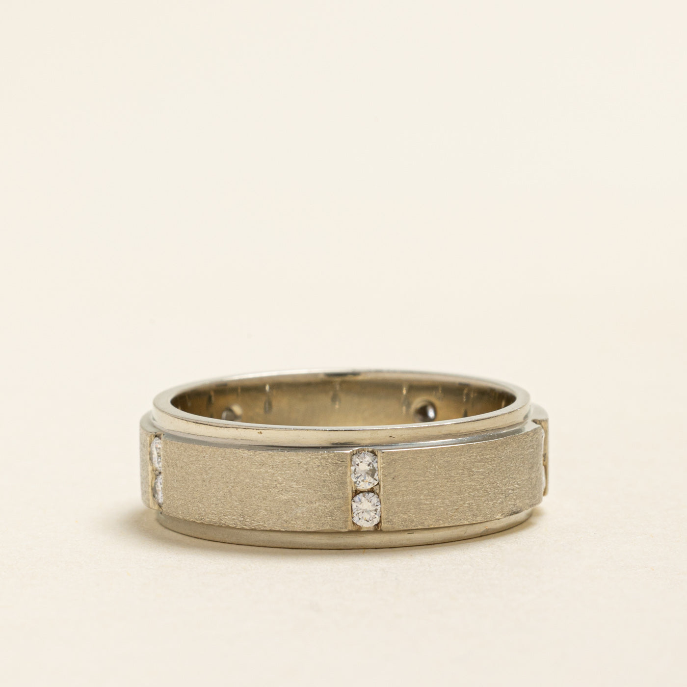 19k Diamond Column Matte Band | 0.38ctw | 6.80mm | SZ 10