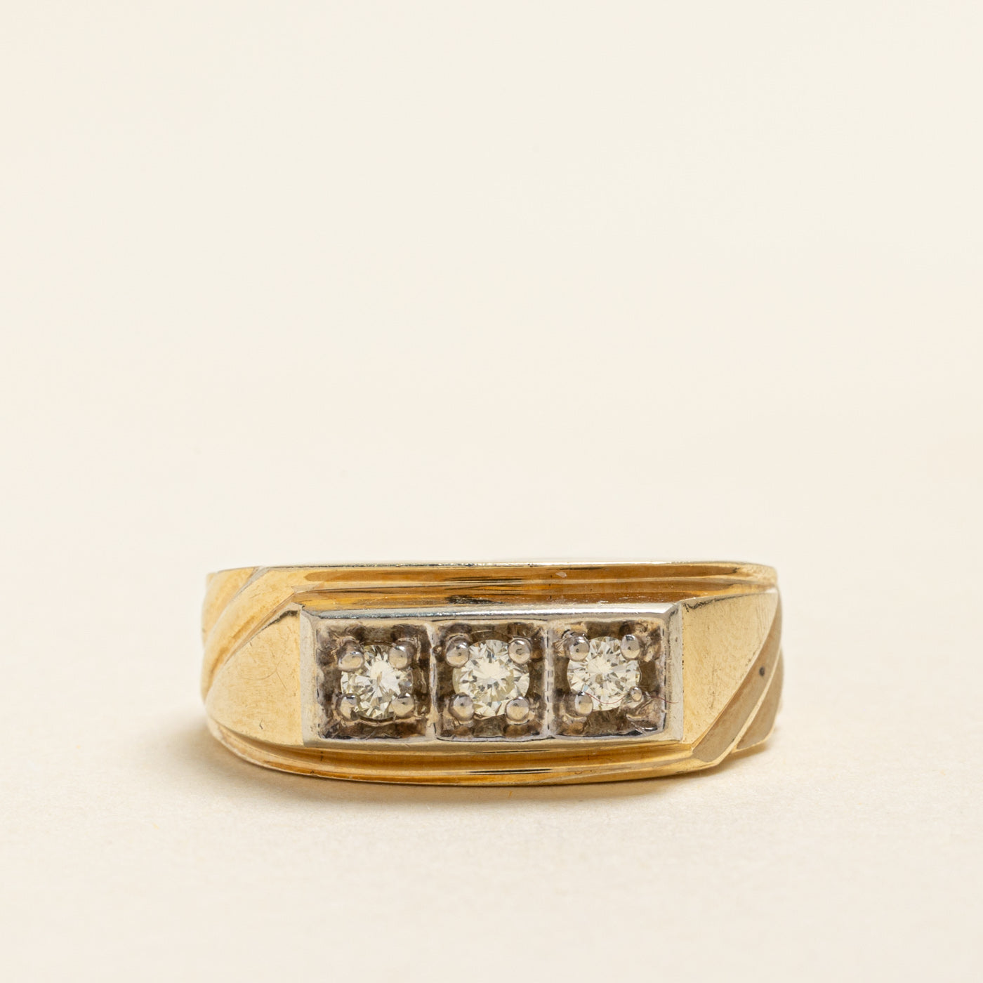 Three Stone Diamond Grooved Ring | 0.30ctw | SZ 10.25