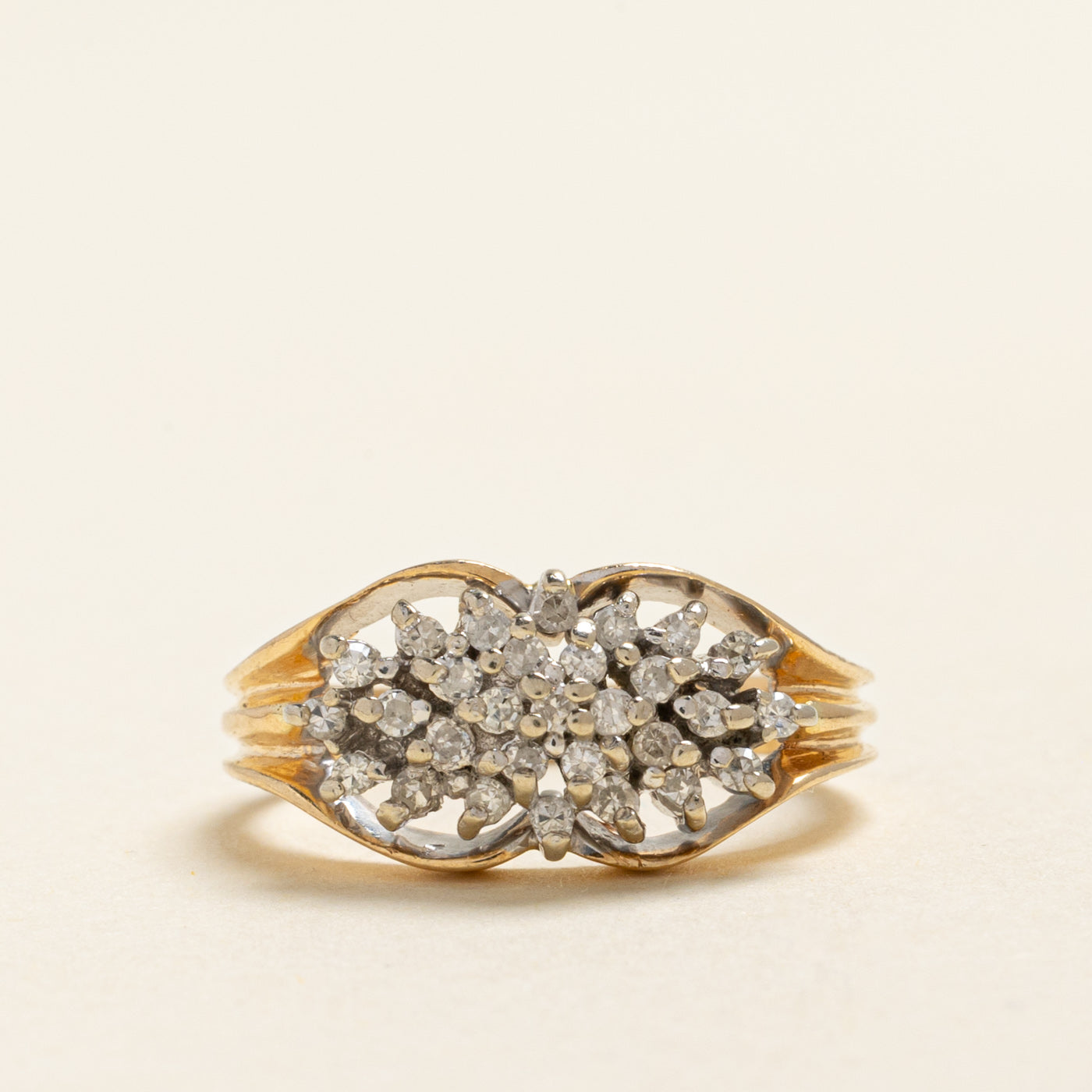Diamond Cluster Grooved Ring | 0.29ctw | SZ 5.25