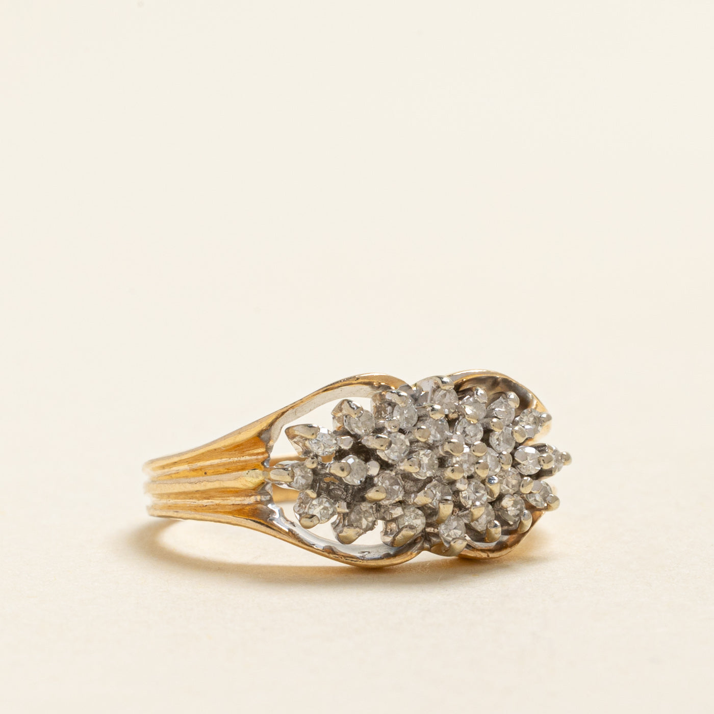 Diamond Cluster Grooved Ring | 0.29ctw | SZ 5.25