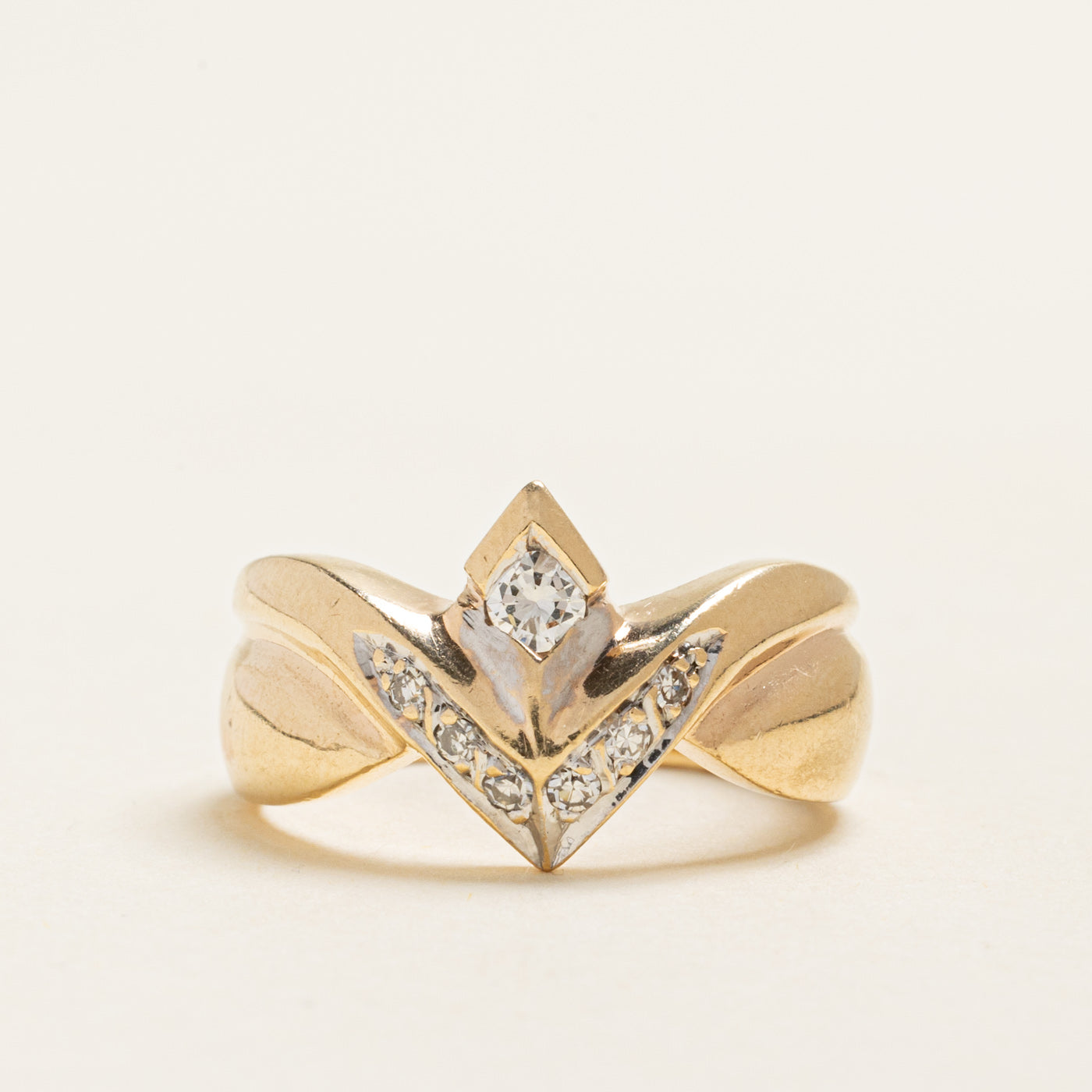 Yellow Gold Diamond Chevron Ring | 0.25ctw | SZ 7.5