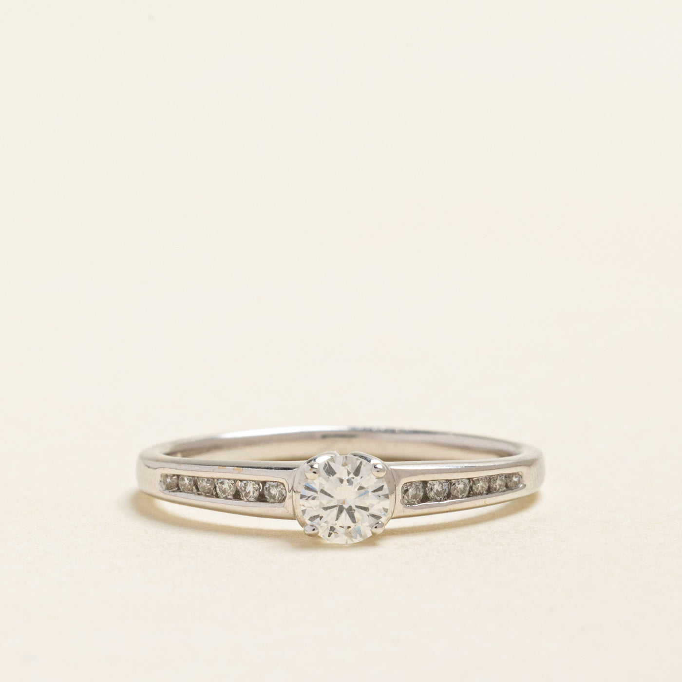 18k White Gold Diamond Accented Ring | 0.34ctw | SZ 7