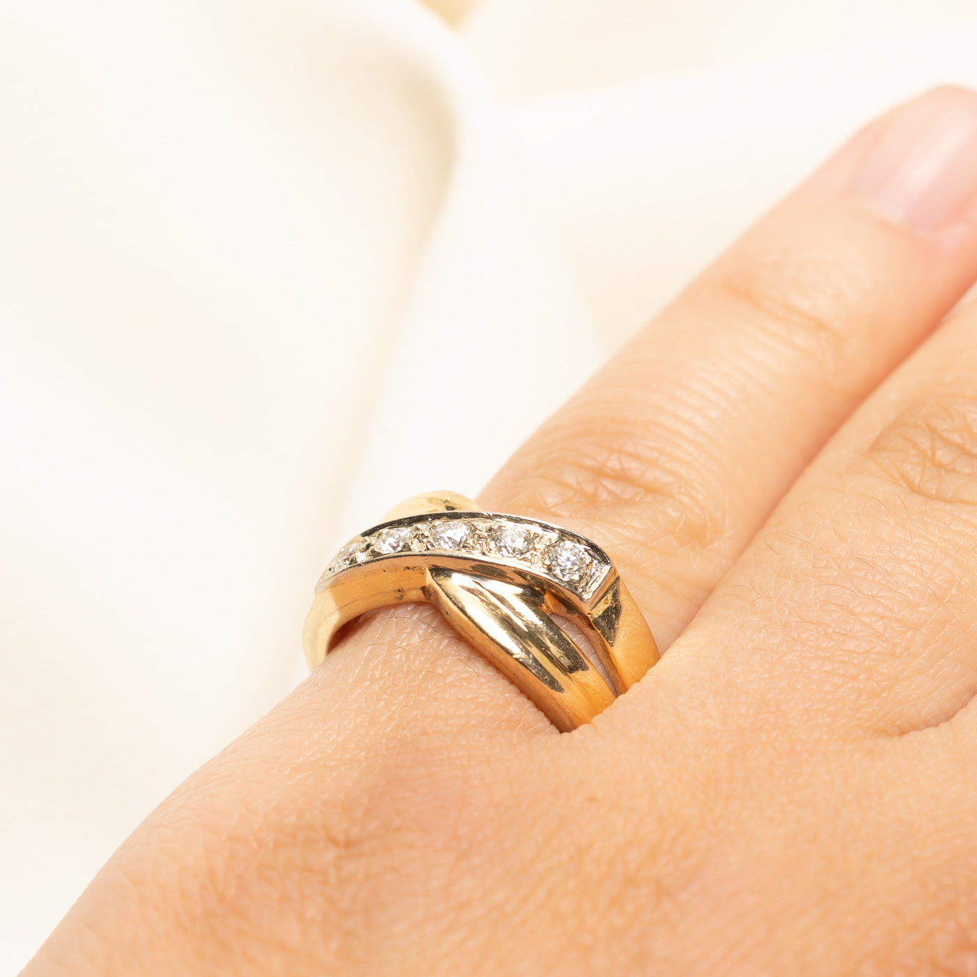 Diagonal Diamond Cross Over Ring | 0.30ctw | SZ 6