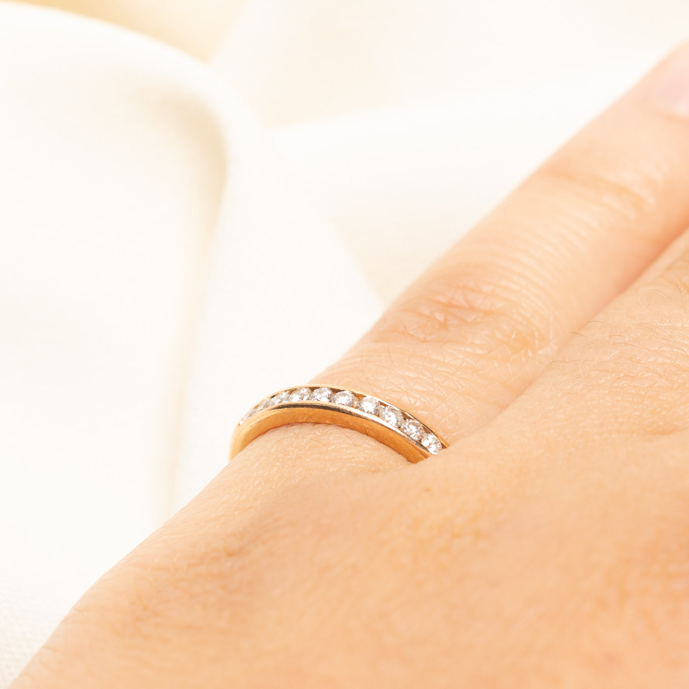 Alliance semi-éternité en or 18 carats sertie de diamants | 0,32 ct | 2,70 mm | Taille 5,5
