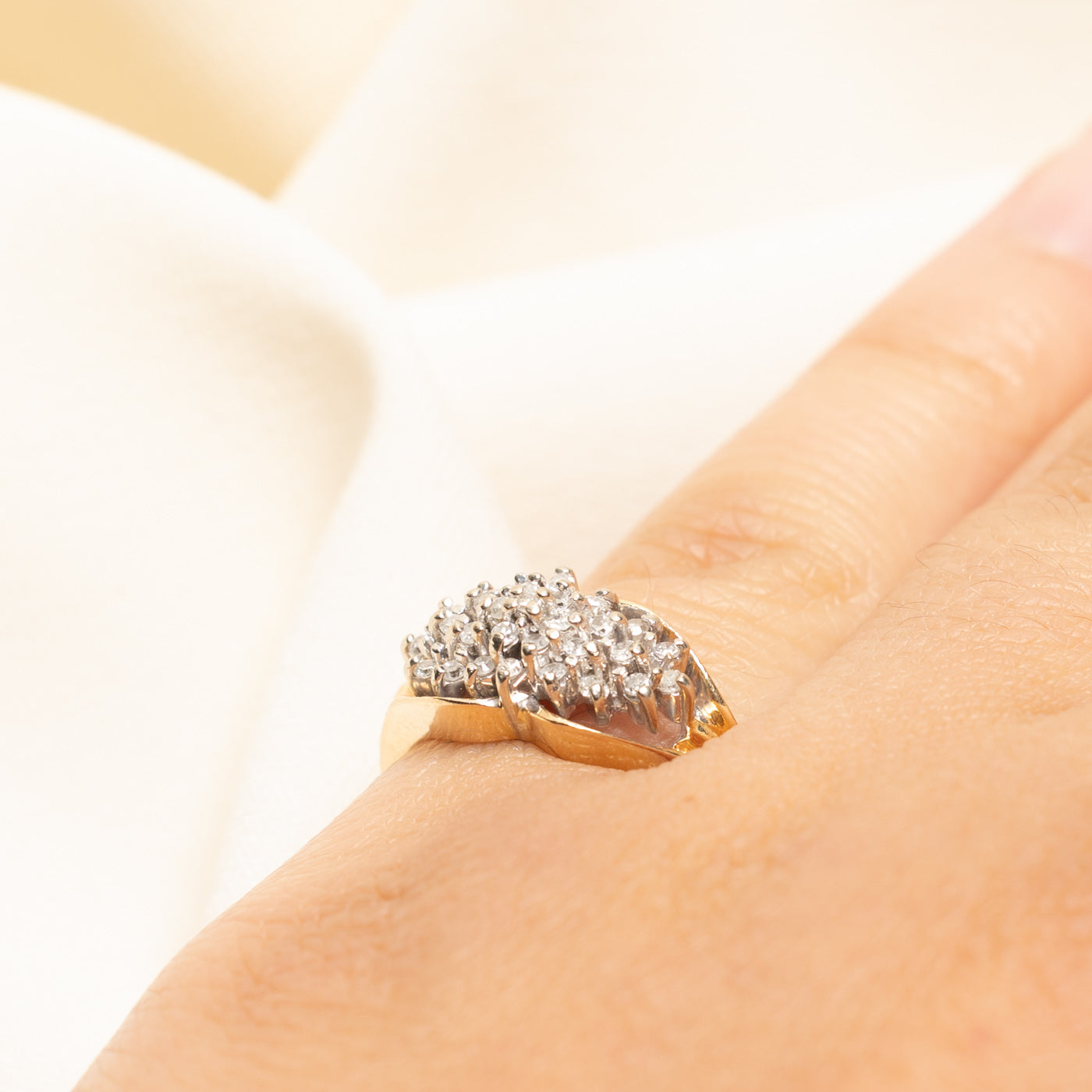 Diamond Cluster Grooved Ring | 0.29ctw | SZ 5.25