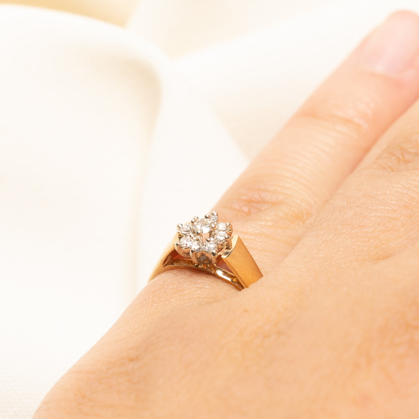 Yellow Gold Diamond Petal Ring | 0.20ctw | SZ 5.25