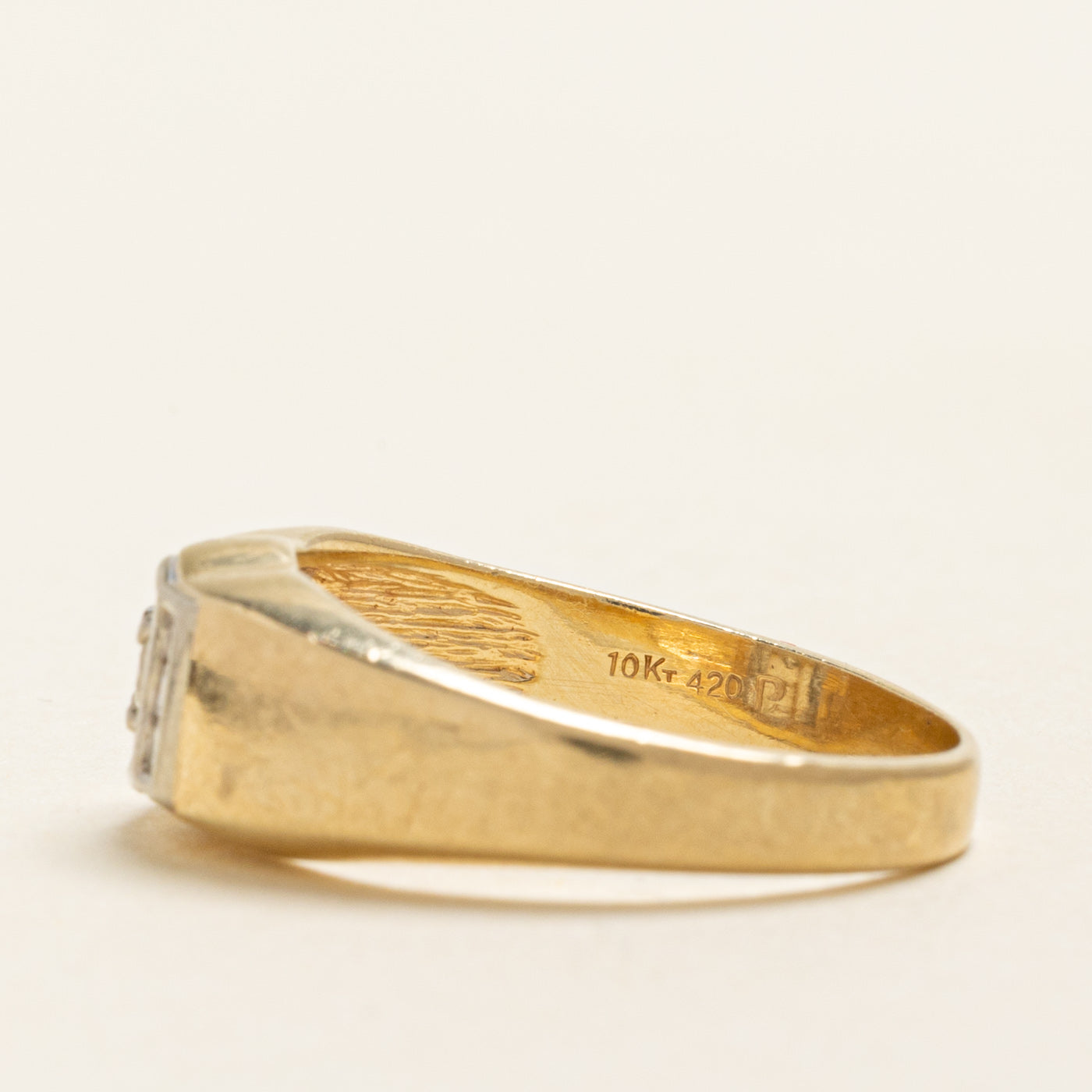Yellow Gold Diamond Column Ring | 0.28ctw | SZ 8