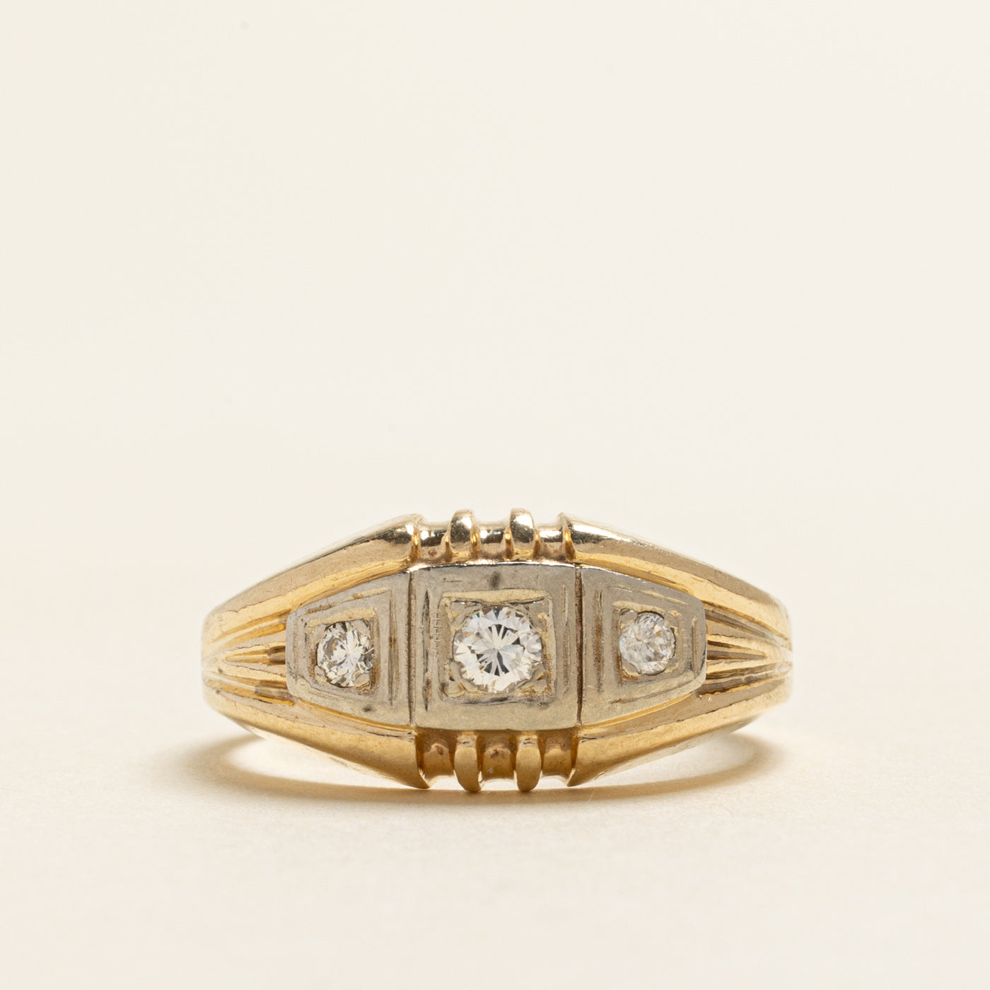 Three Stone Diamond Grooved Ring | 0.23ctw | SZ 9.25