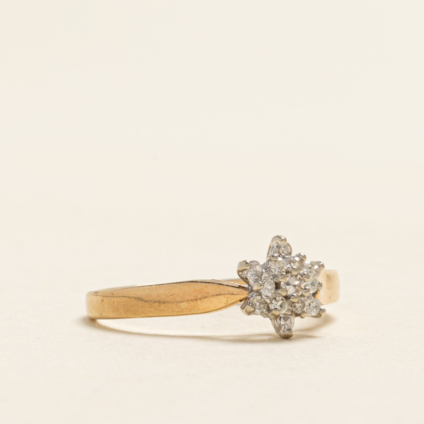 Diamond Petal Cluster Reverse Tapered Ring | 0.14ctw | SZ 6.5