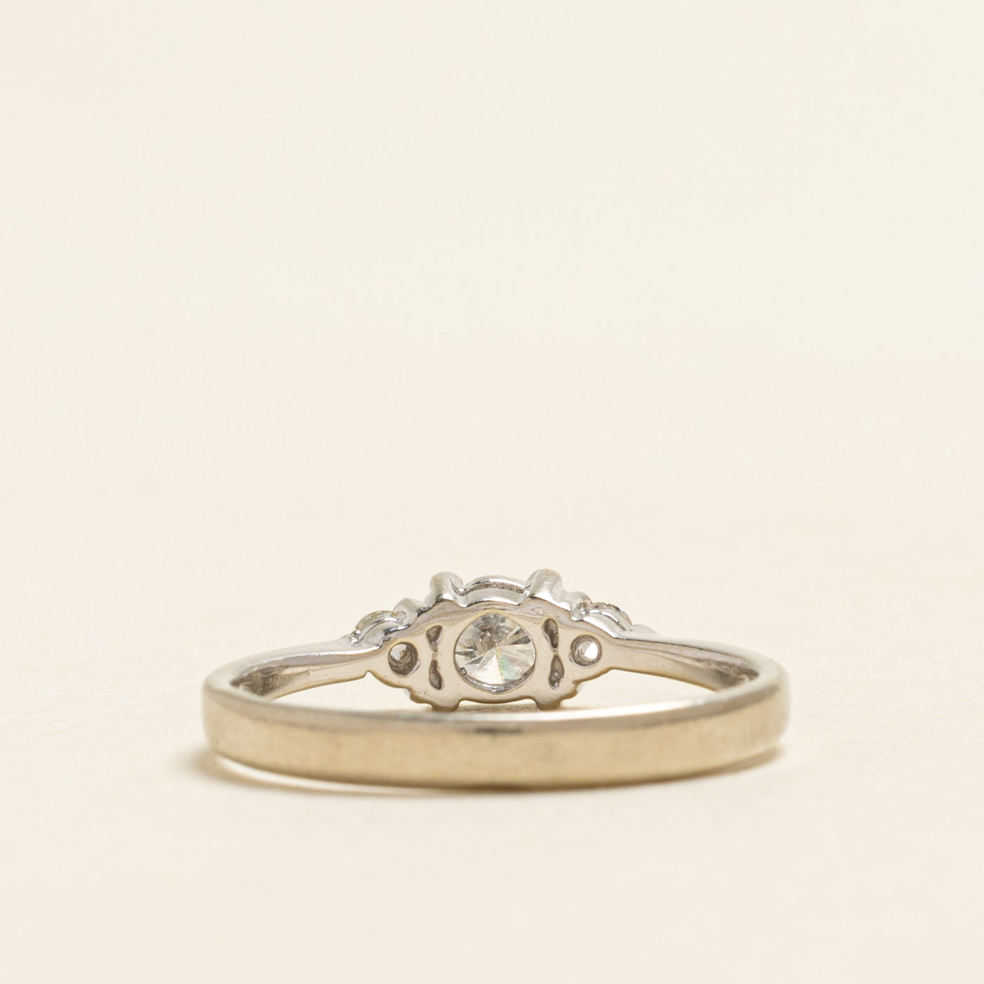 18k Three Stone Diamond Ring | 0.28ctw | SZ 6