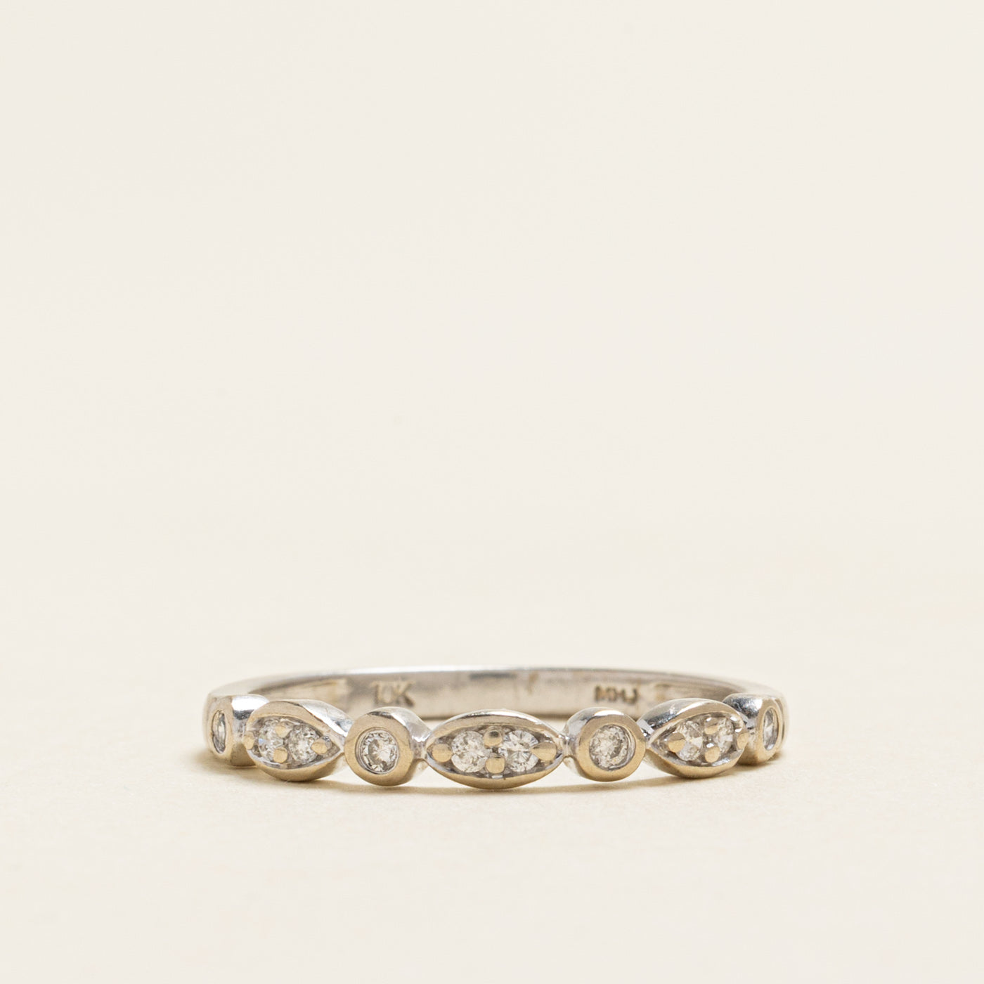Semi Eternity Diamond Scalloped Band | 0.10ctw | SZ 7.25
