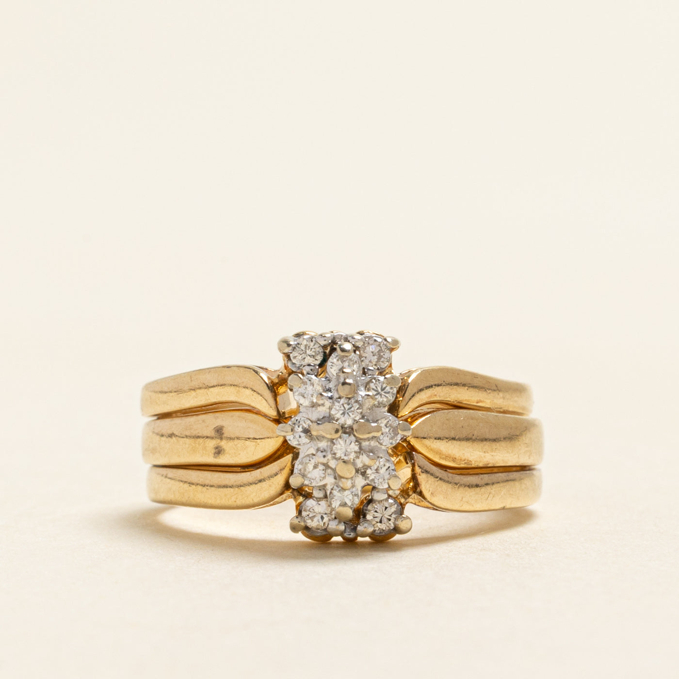 Yellow Gold Diamond Cluster Grooved Ring | 0.13ctw | SZ 4.25