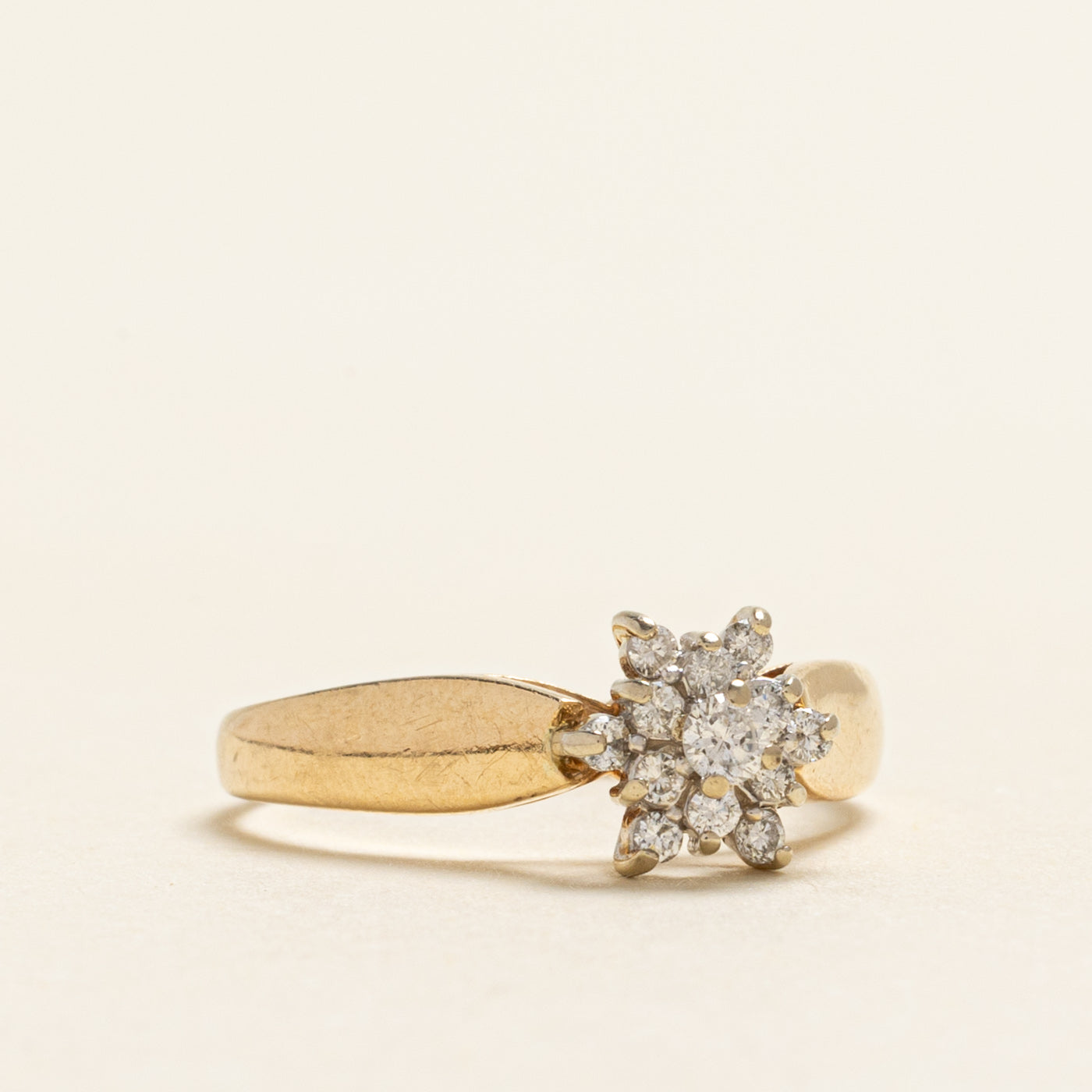 Diamond Petal Reverse Tapered Ring | 0.15ctw | SZ 5.75