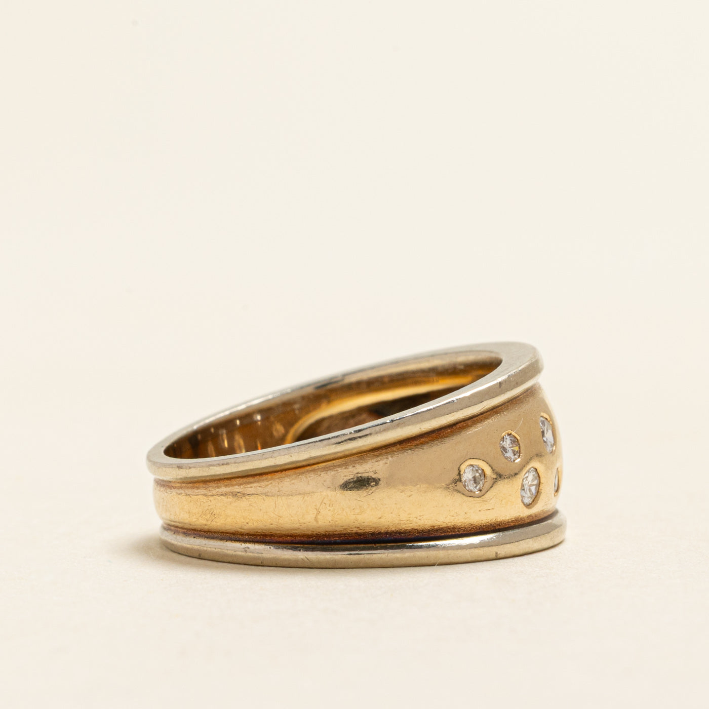 Scattered Flush Set Diamond Low Dome Ring | 0.30ctw | SZ 7.5