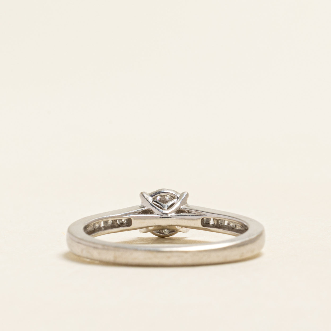 Round Brilliant Cut Diamond Halo Ring | 0.26ctw | SZ 7