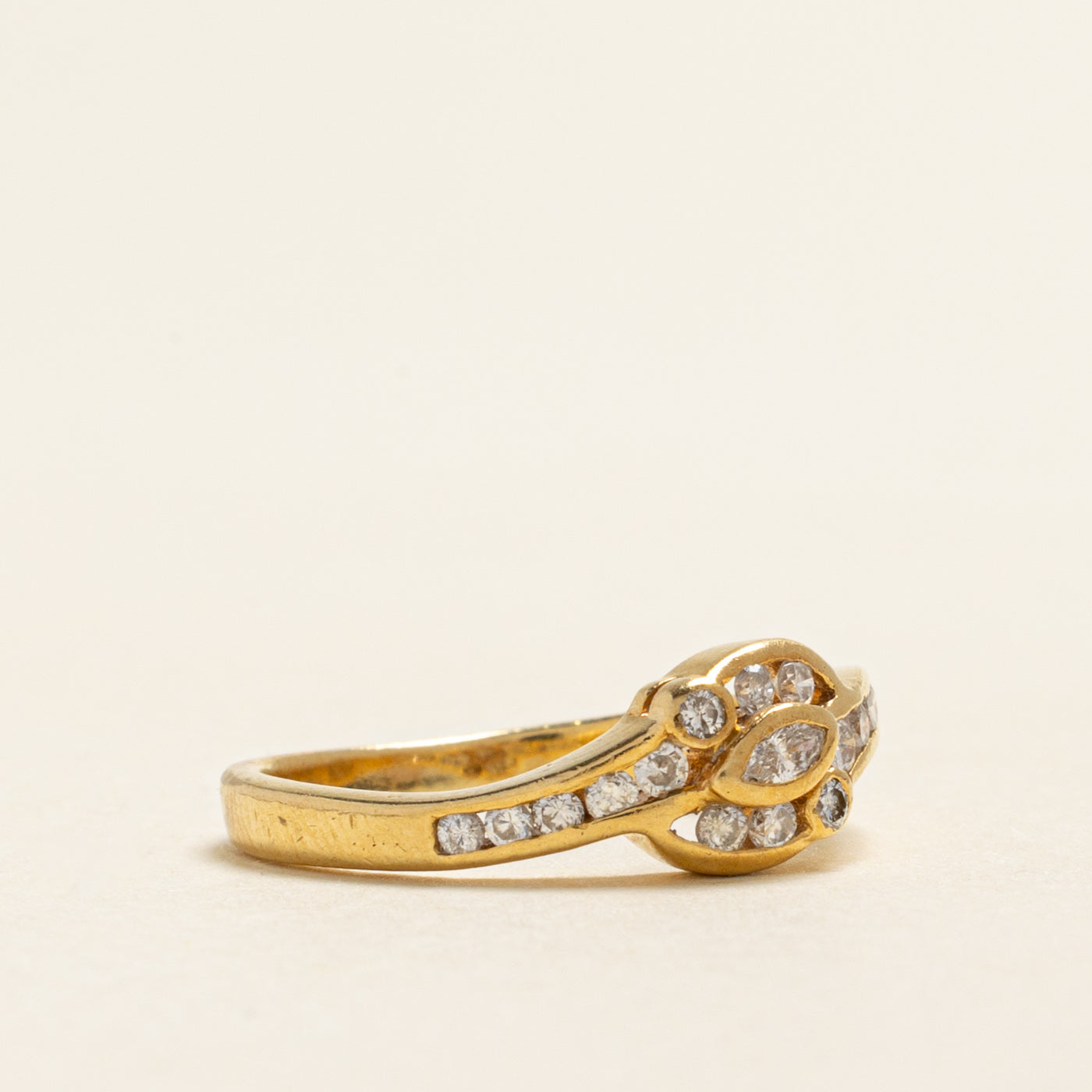 18k Marquise Cut Diagonal Diamond Ring | 0.26ctw | SZ 5