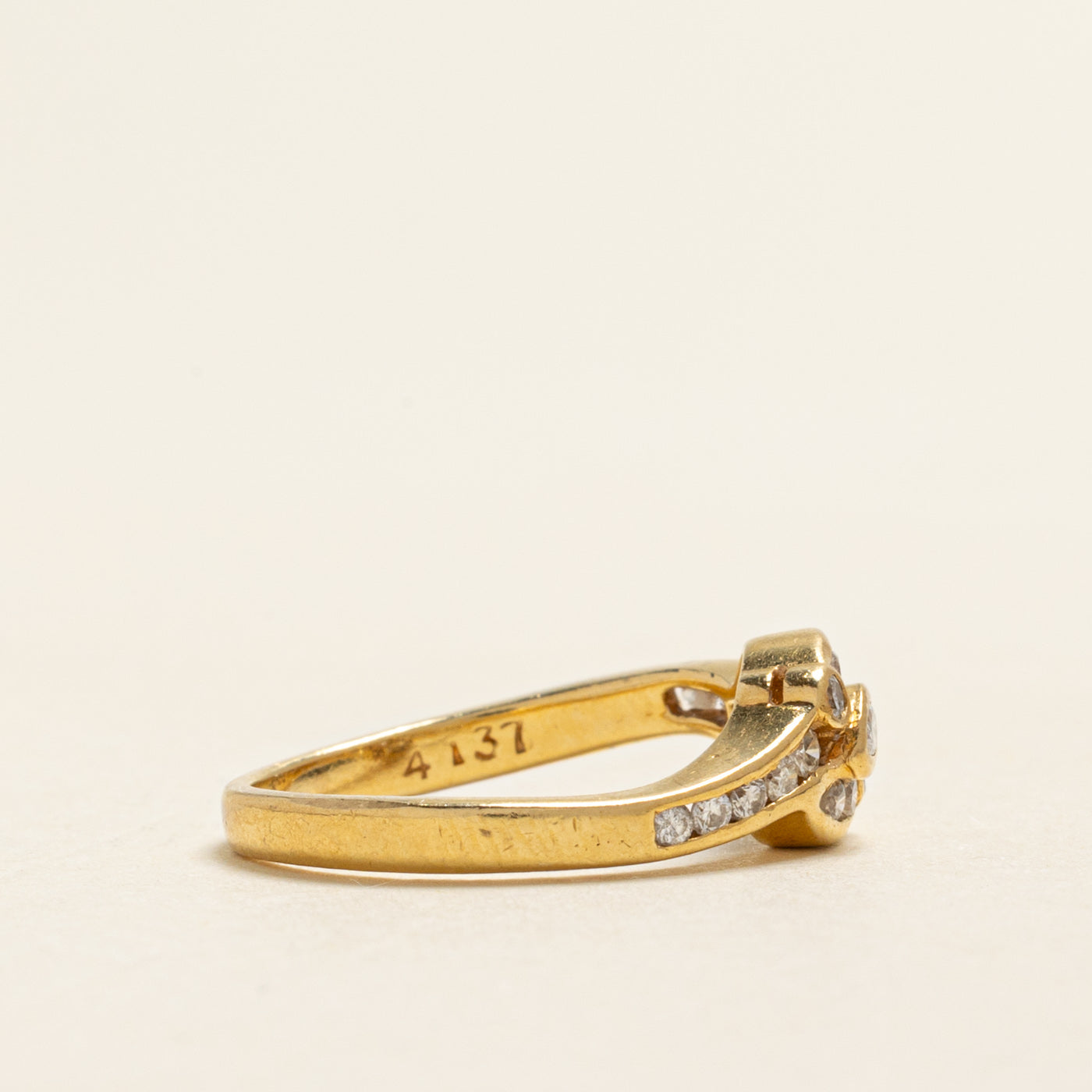 18k Marquise Cut Diagonal Diamond Ring | 0.26ctw | SZ 5