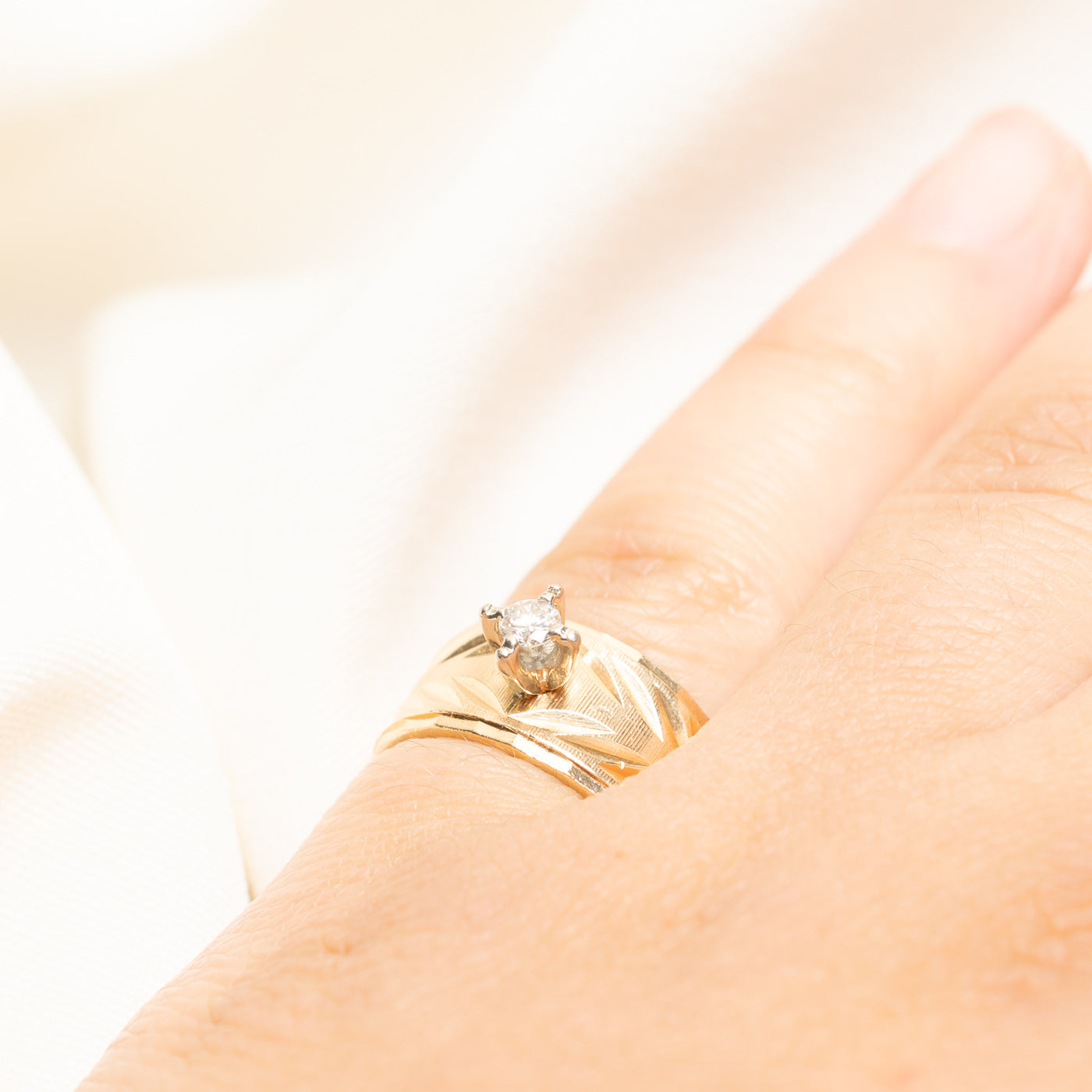 Solitaire Diamond Engraved Ring | 0.11ct | SZ 5