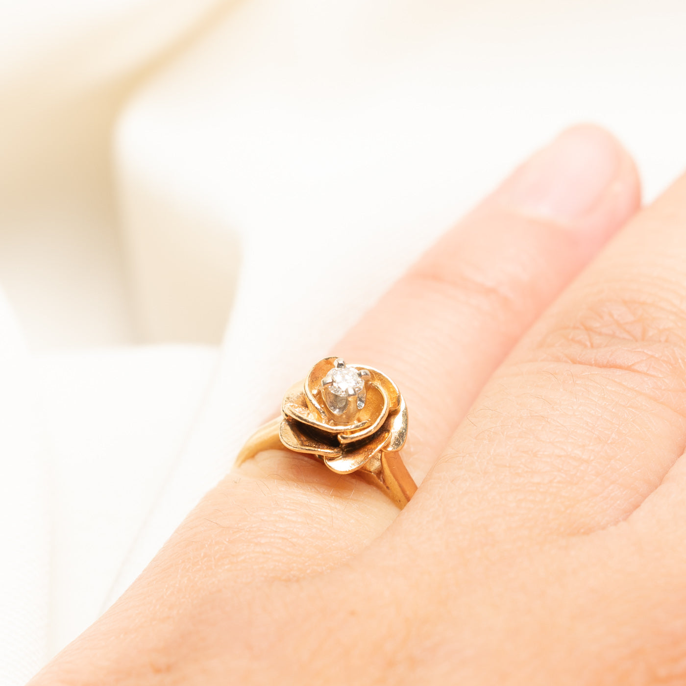 Solitaire Diamond Flower Ring | 0.08ct | SZ 3.75