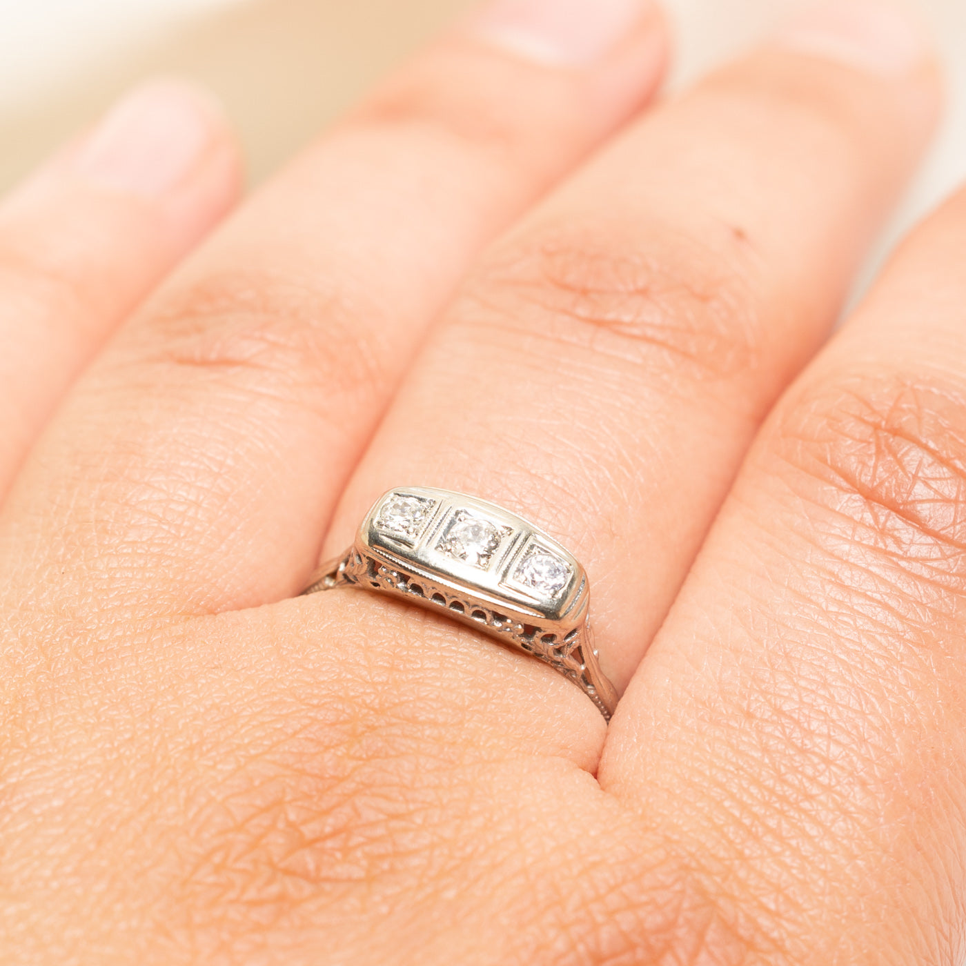 Art Deco 18k Three Stone Old European Cut Diamond Ring | 0.20ctw | SZ 8